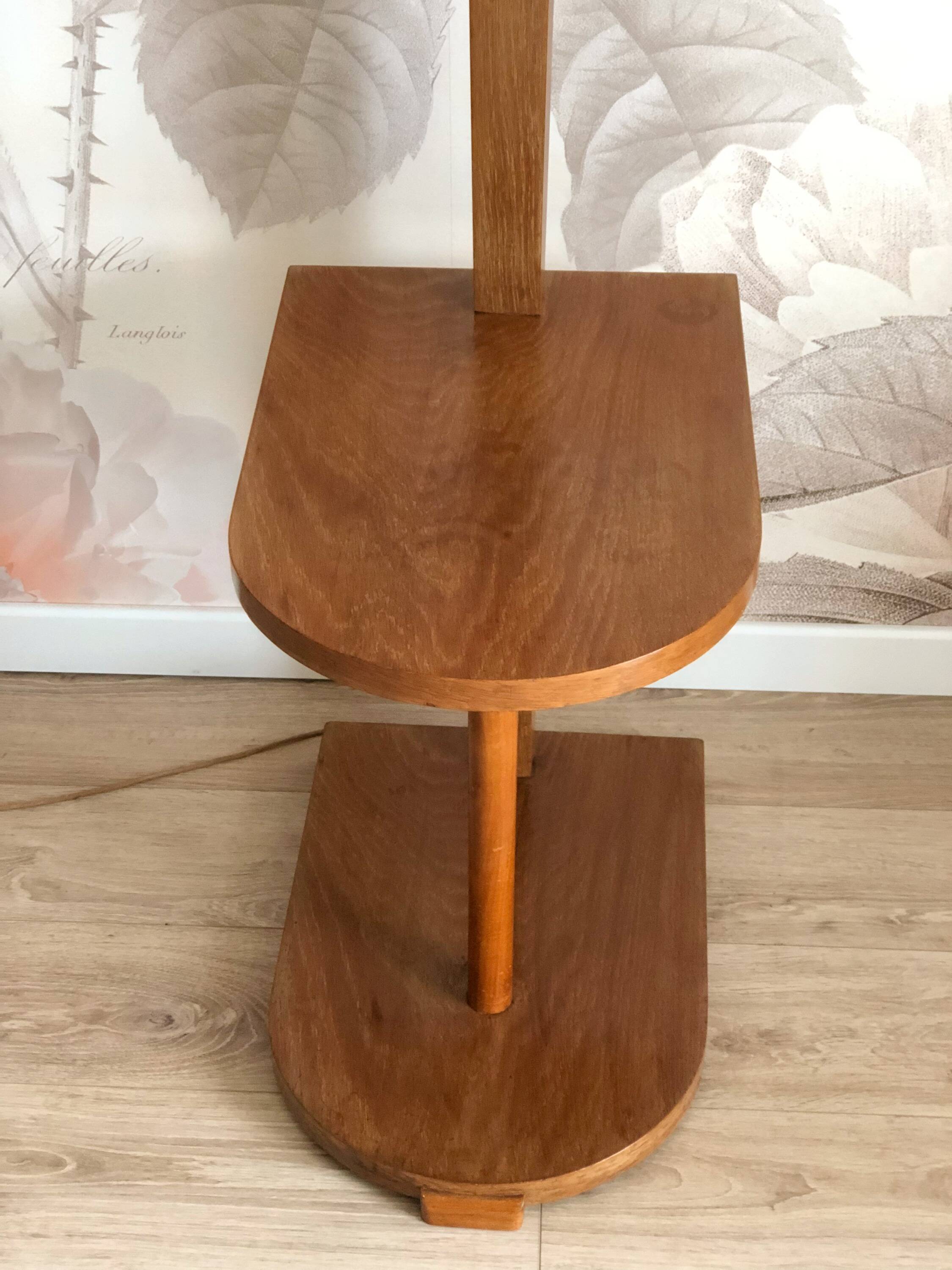 Lampadaire sellette forme libre