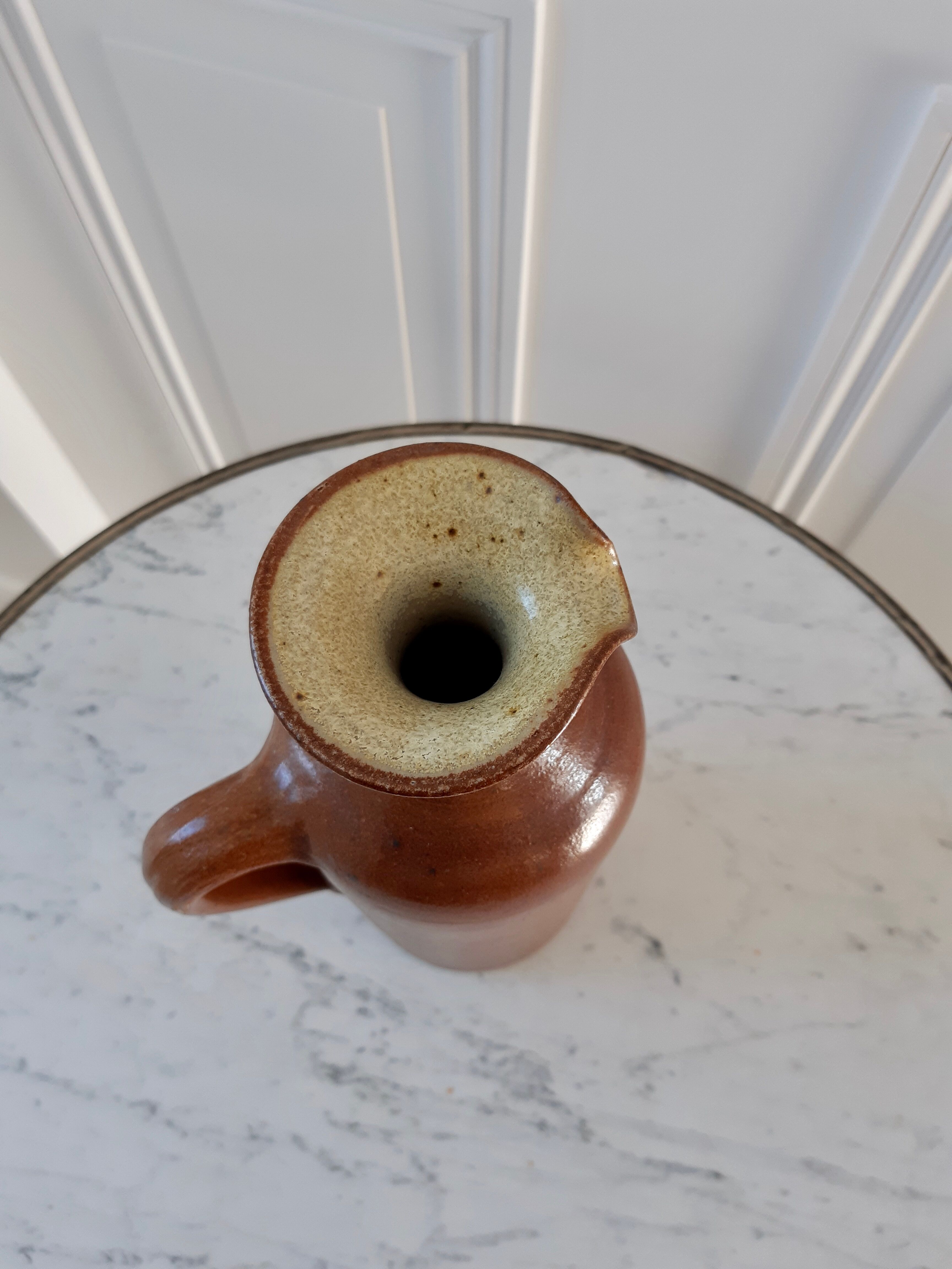 Carafe en grès vintage