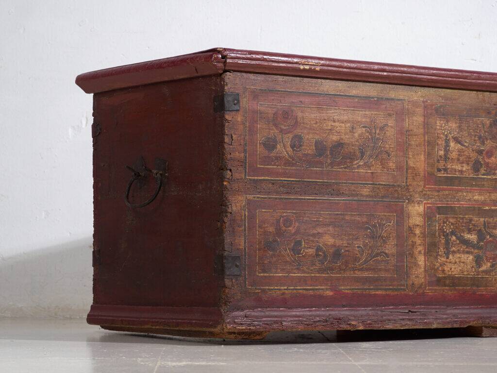 Antique pine wood chest – Central Europe (circa 1900)
