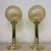 Lot de 2 grandes lampes de table globe en verre, années 1970