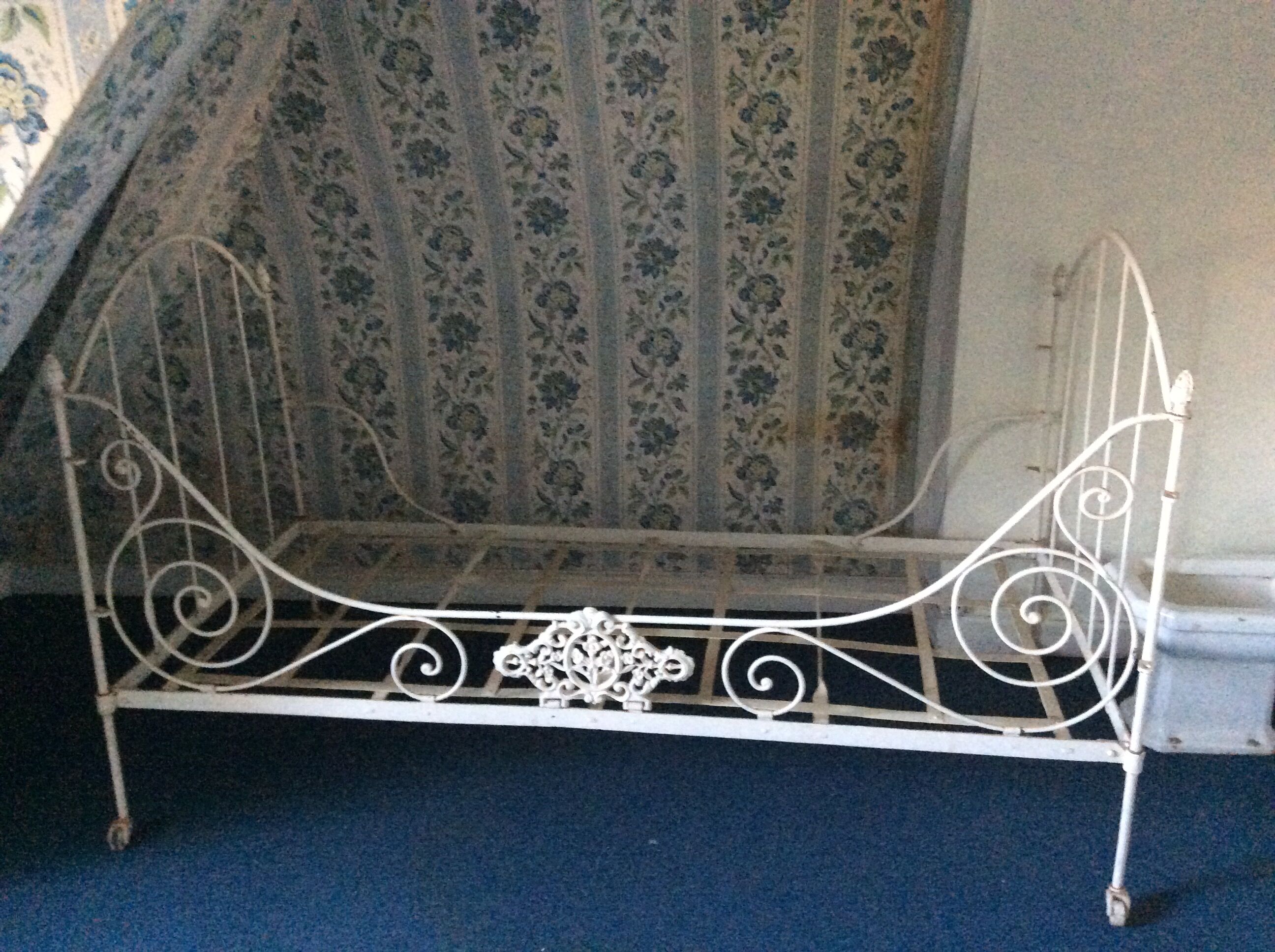 Wrought iron bed
