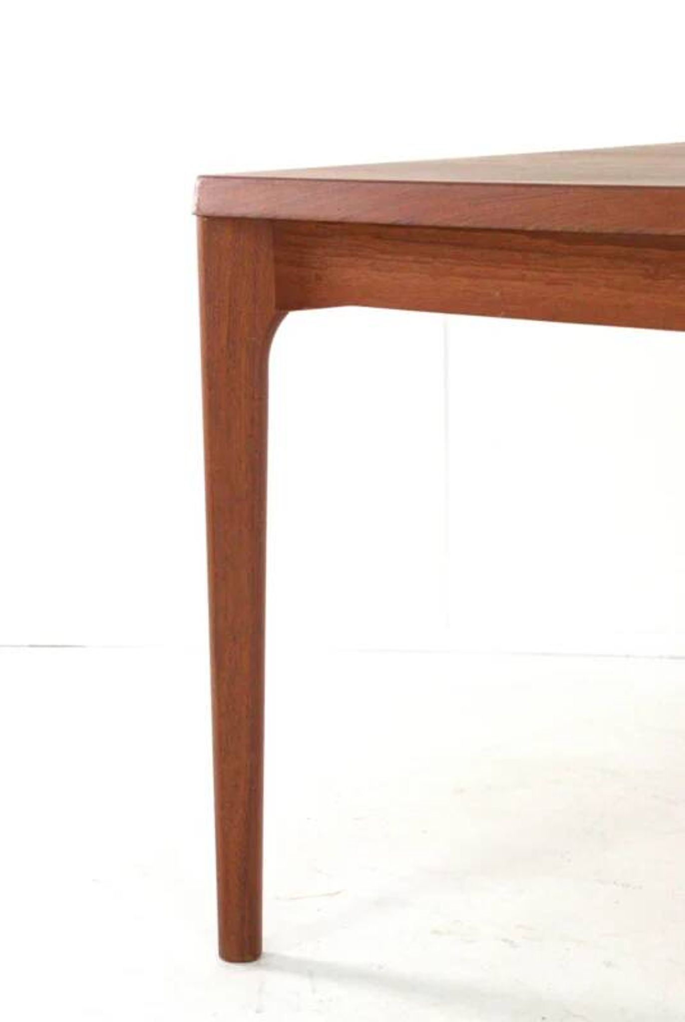 Table à manger rectangulaire extensible Henning Kjearnulf Vejle - design danois