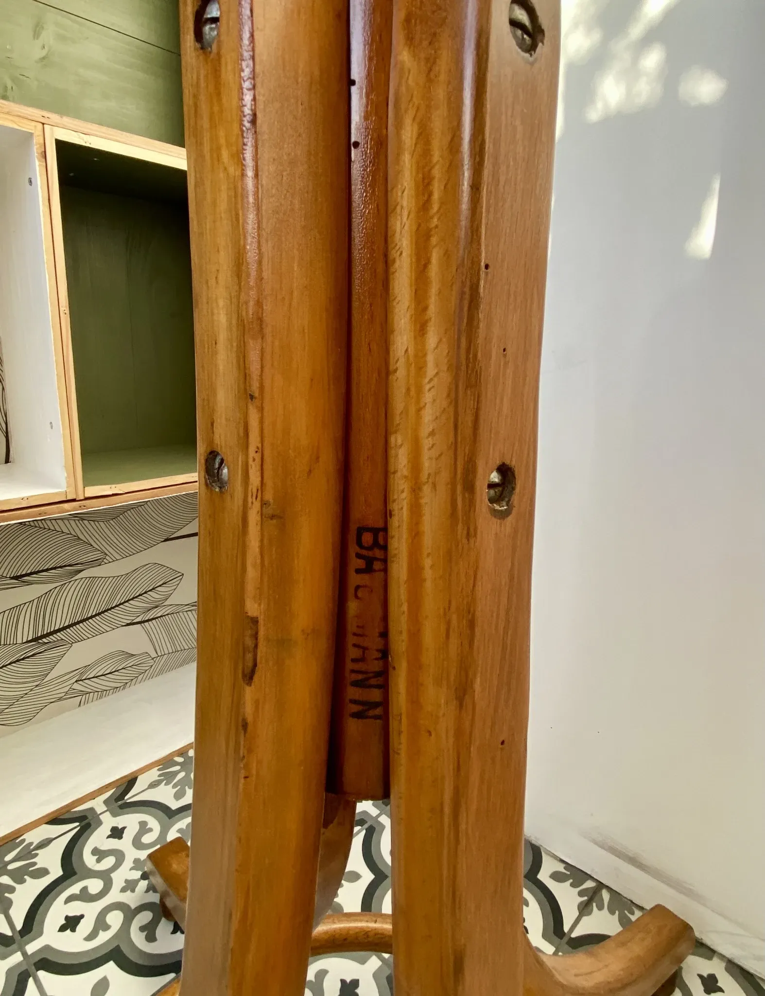 Parrot coat rack signed Baumann