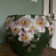 Cache pot en barbotine fleurie