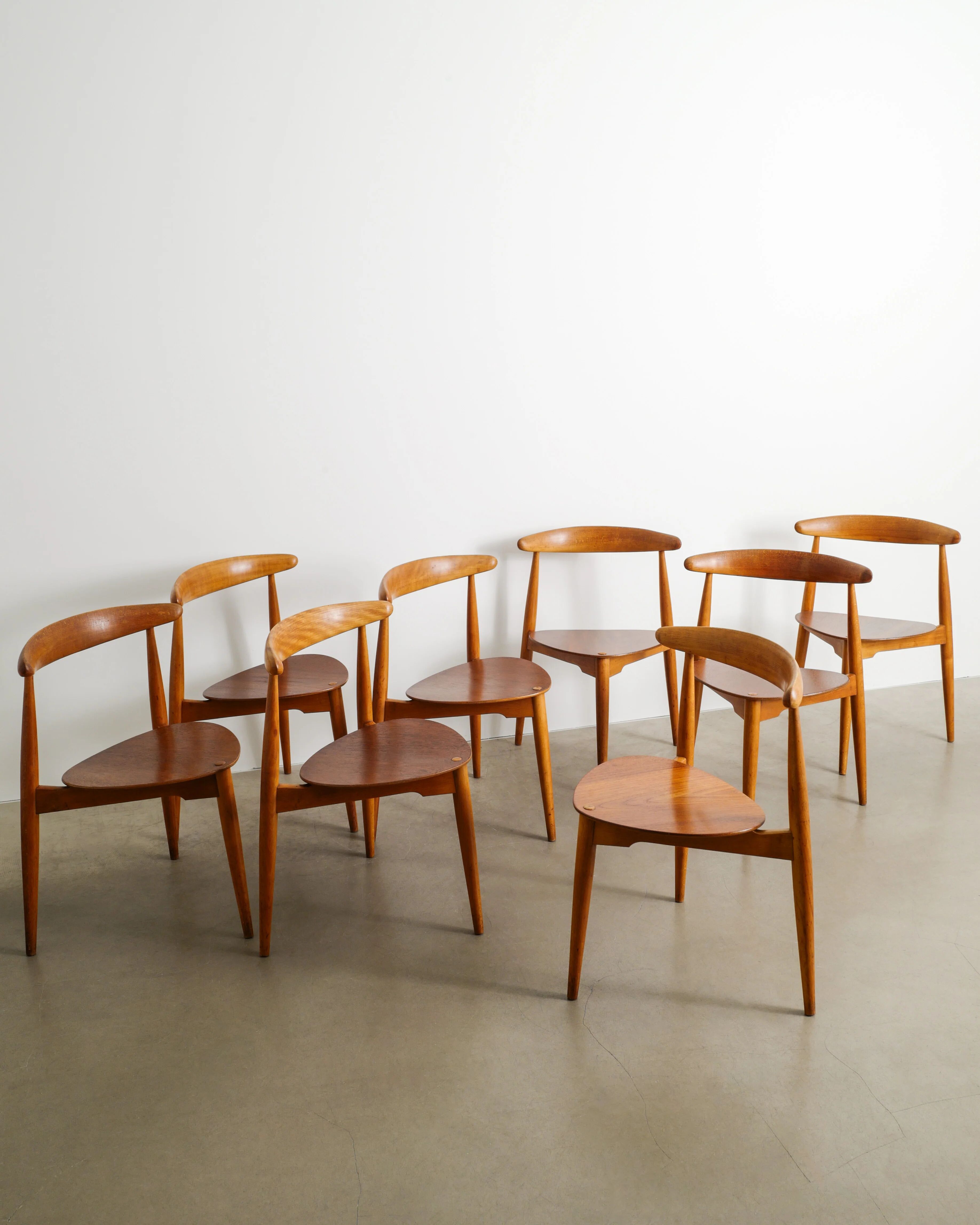 EIGHT WOODEN HANS J WEGNER "HEART / 4103" DINING CHAIRS, 1950s