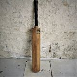 Batte de cricket ancienne