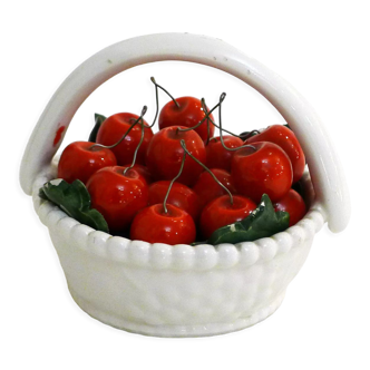 Basket of slurry cherries trompe-l'oeil