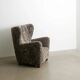 Fauteuil en peau de mouton danois du milieu du siècle par Fritz Hansen, années 1940.