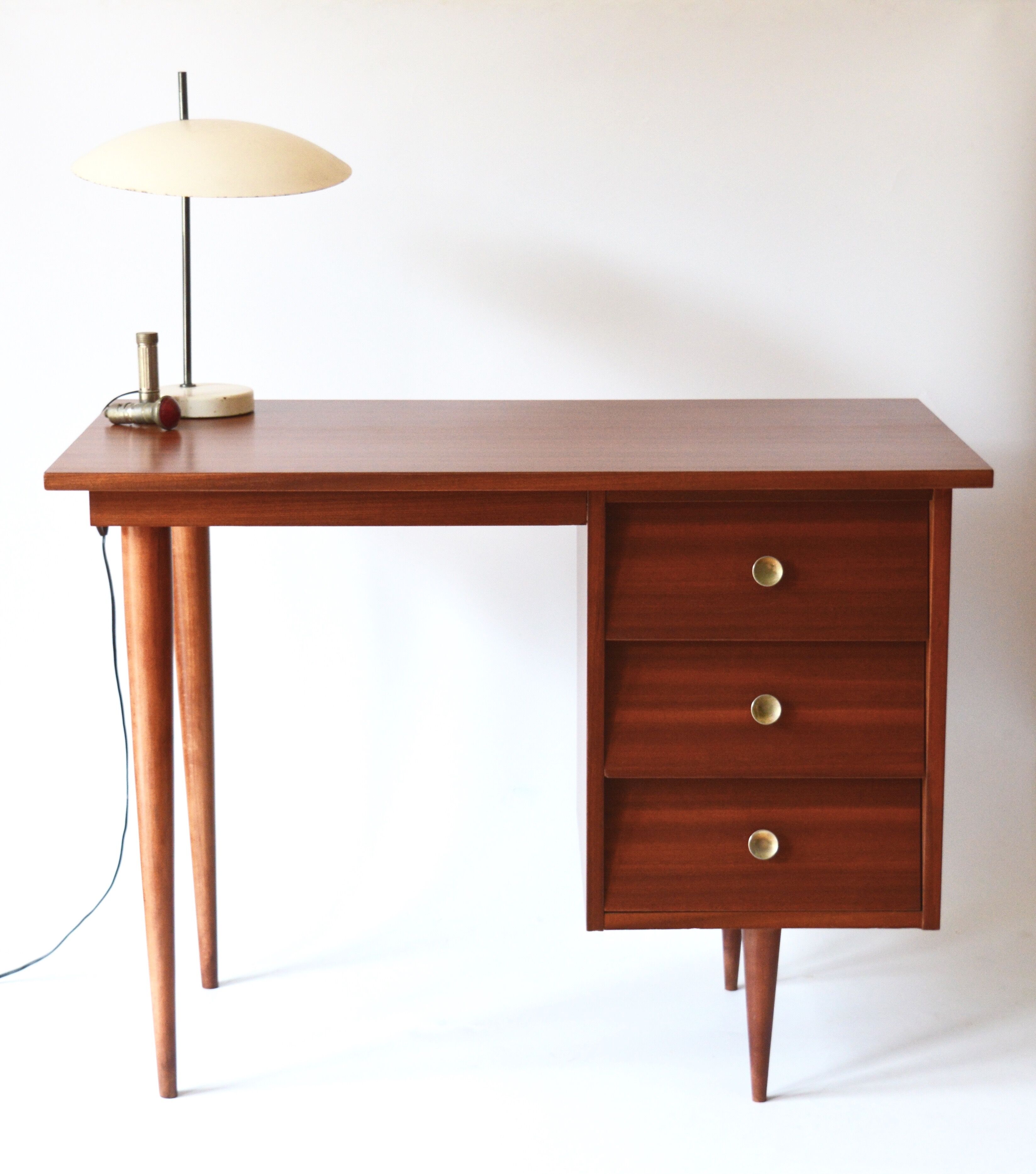 Augustin desk