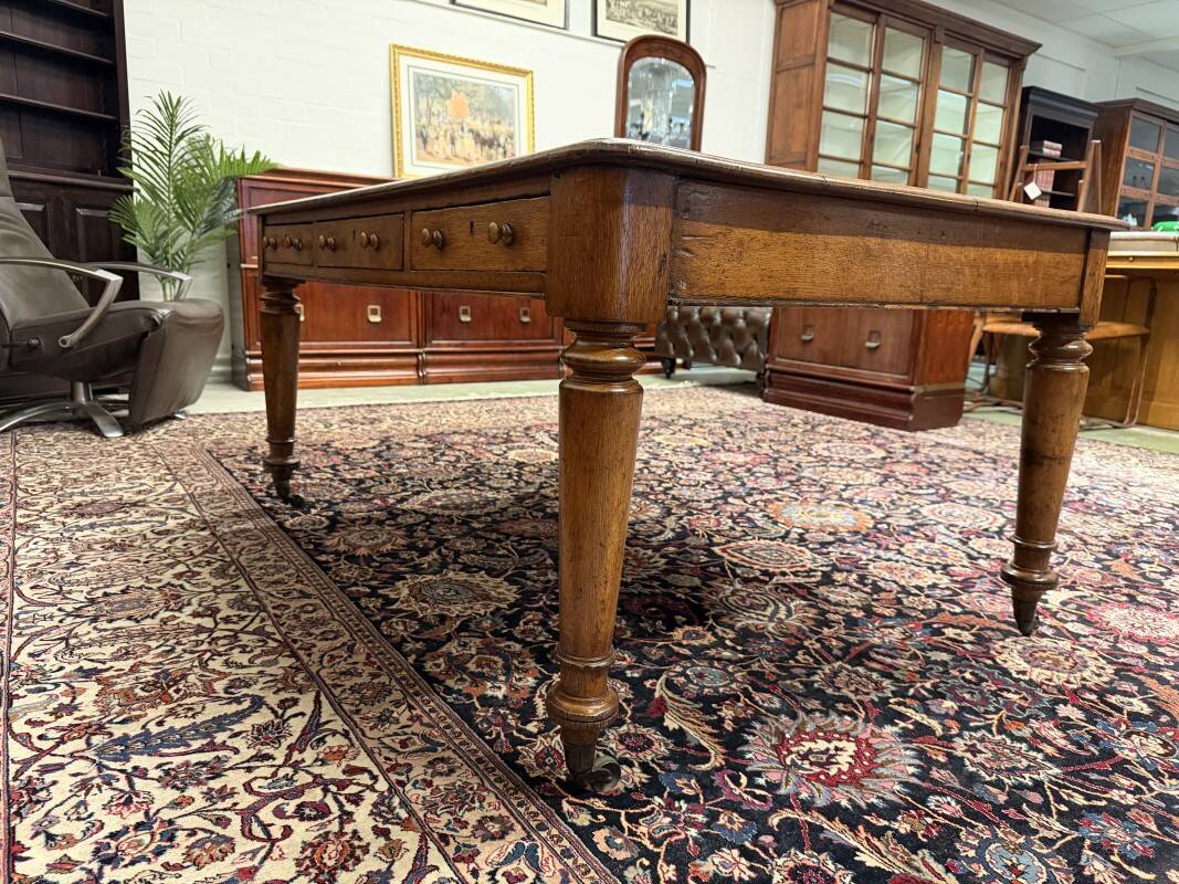 Classic English Writing Desk Partnerdesk