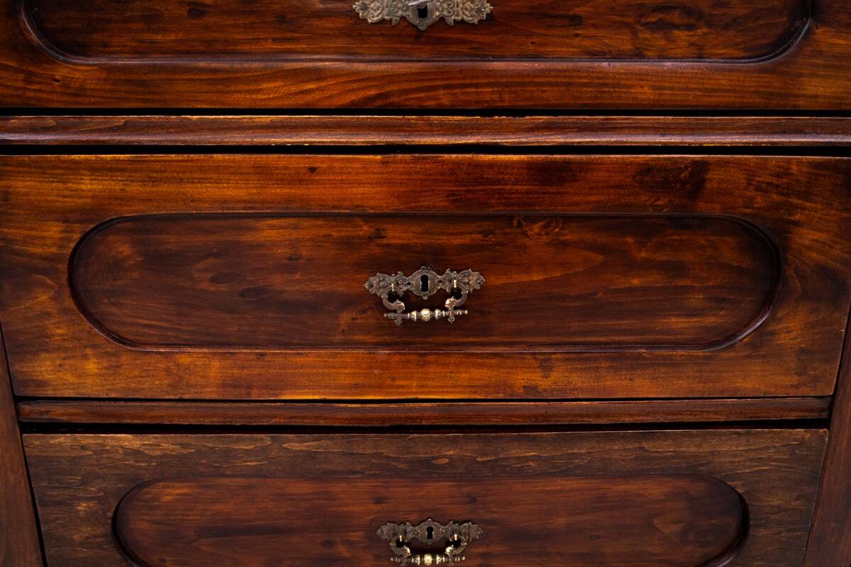 Antique chest of drawers from the turn of the 19th and 20th centuries, Nort