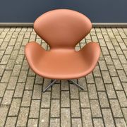 Fritz Hansen Swan chair by Arne Jacobsen in Cognac leather, NEW condition!!
