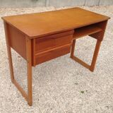 Vintage desk from the 60s with sled legs