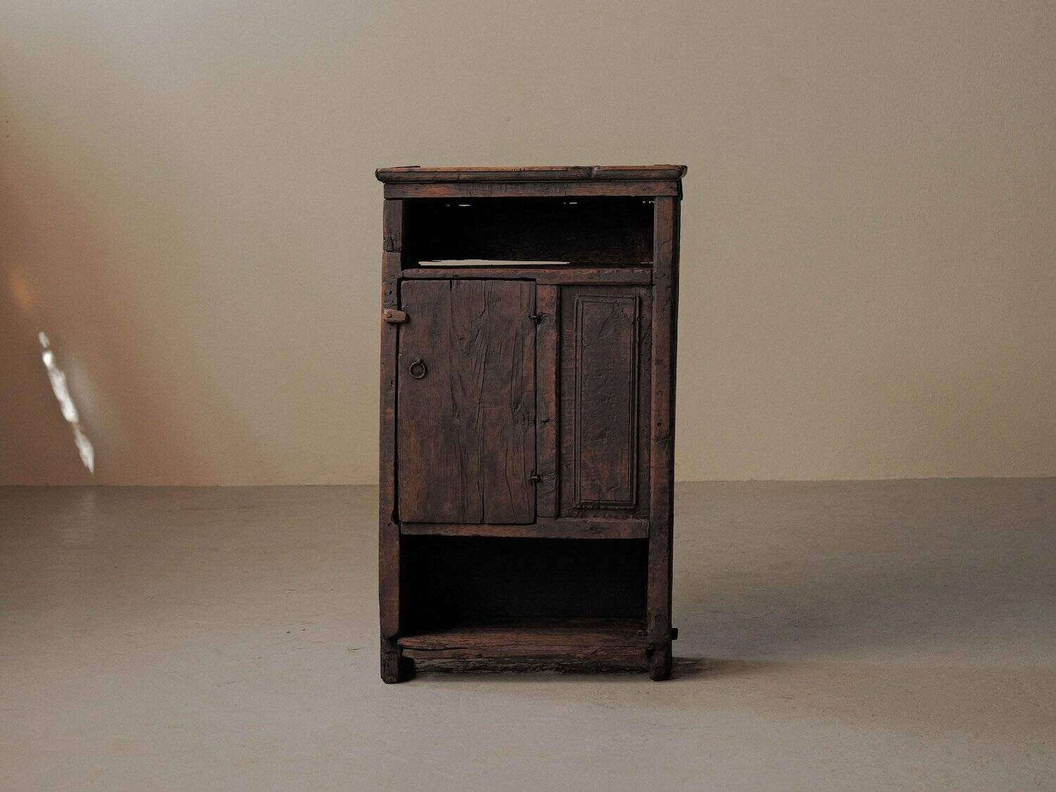 Mountain furniture in solid wood, Folk Art, 19th century
