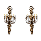 Large pair of wall light with 5 arms of light in gilded, silver and patinated wood