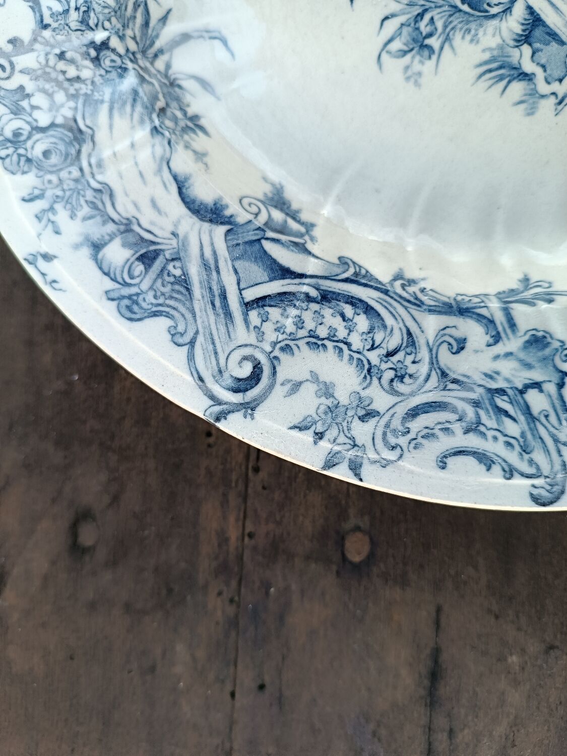 Earthenware plates iron Gien Baroque model