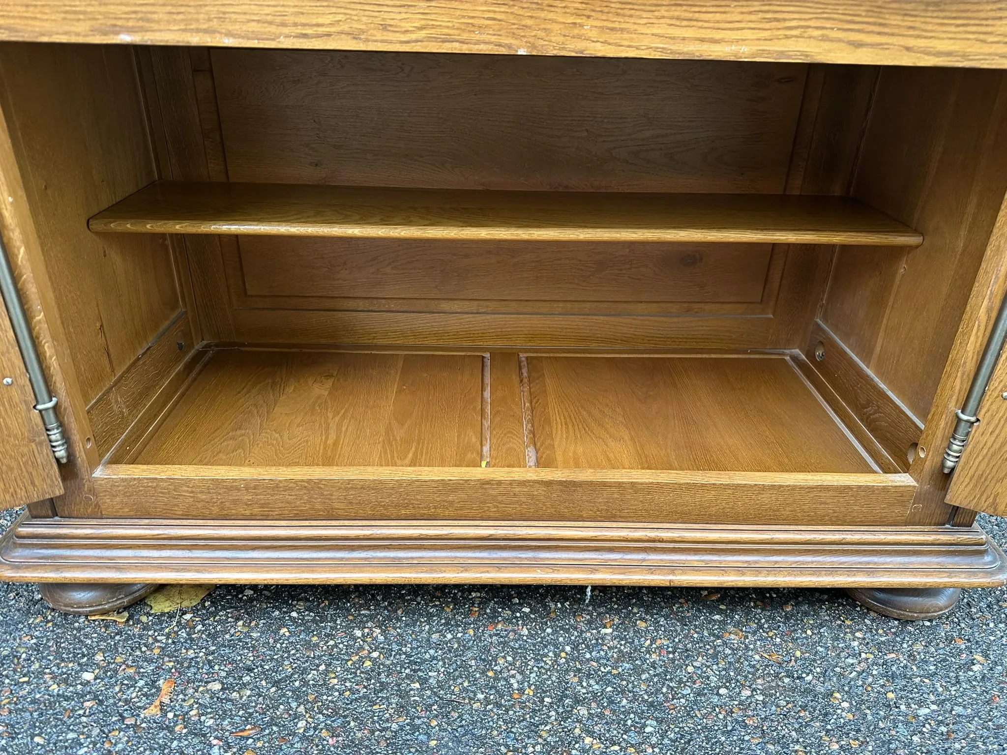 TV cabinet sideboard in solid oak with rotating top 1980