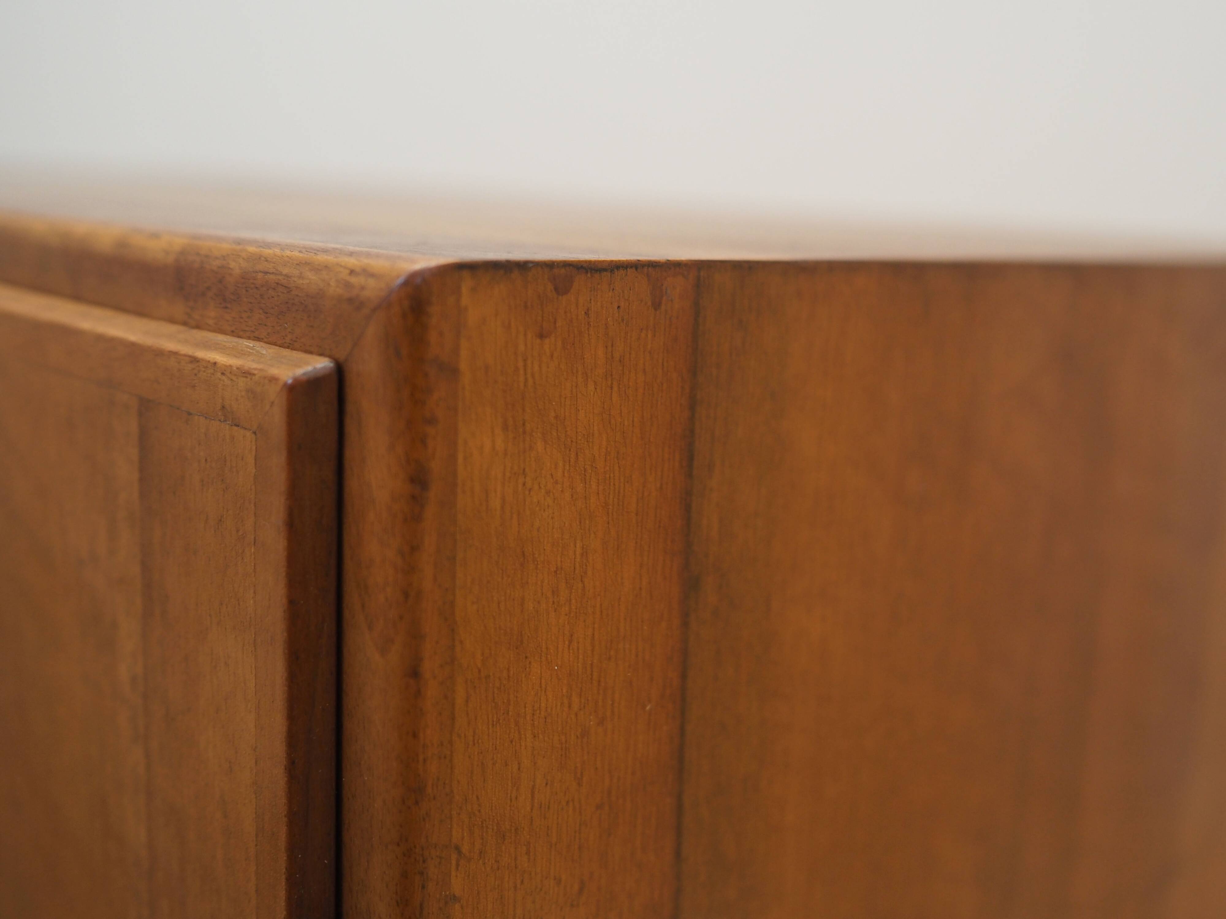 Cabinet en noyer, design danois, années 1960, designer : Børge Mogensen
