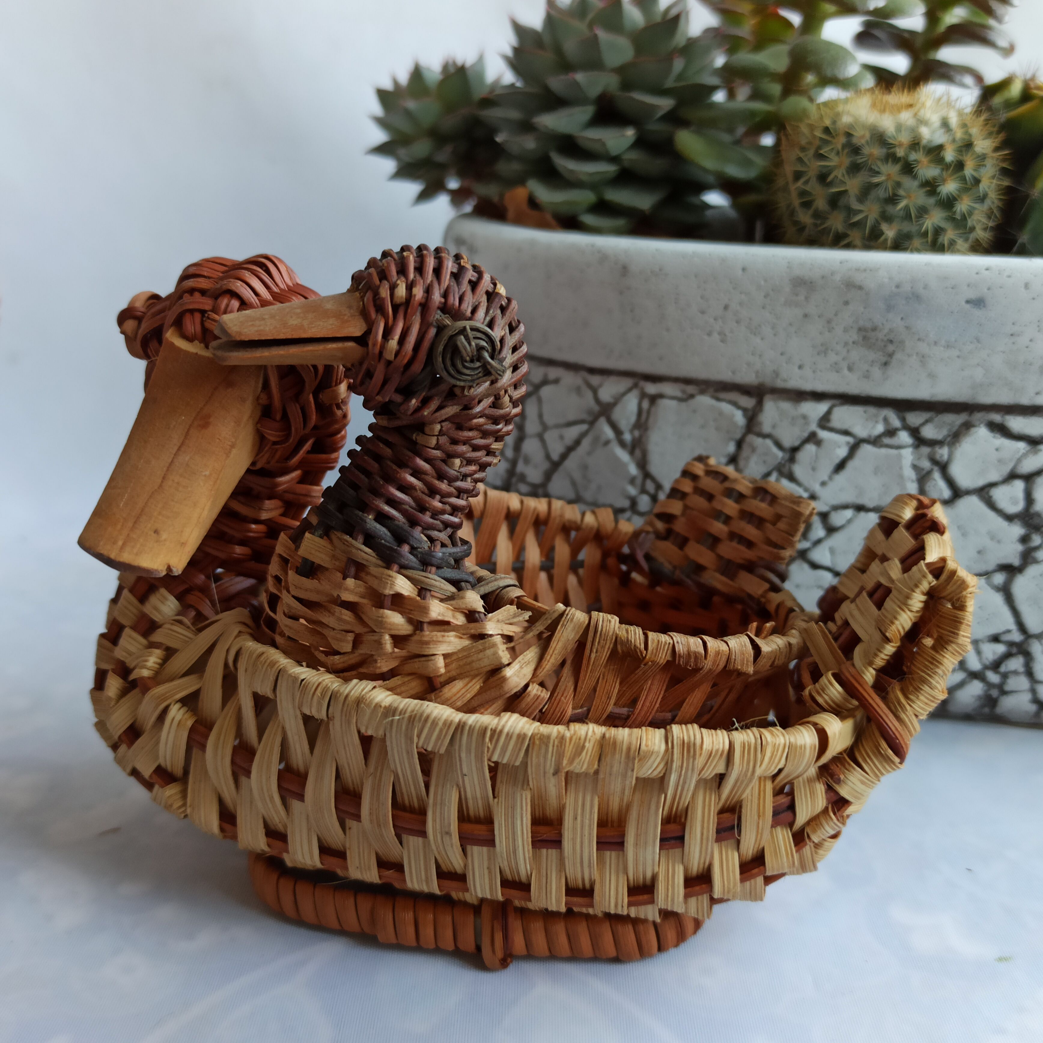 Baskets ducks in vintage rattan