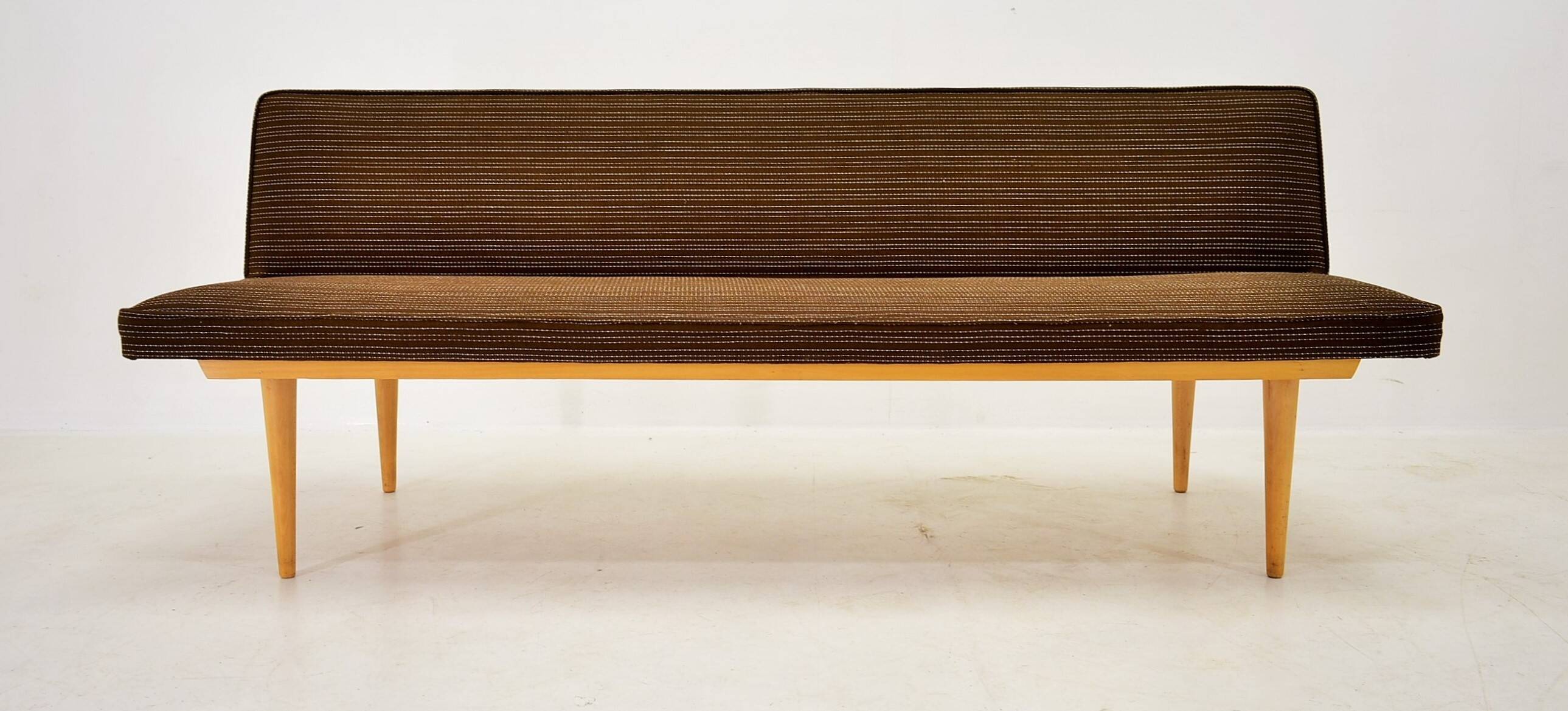 Mid-century Sofa or Day Bed by Miroslav Navrátil, Interier Praha, 1960's