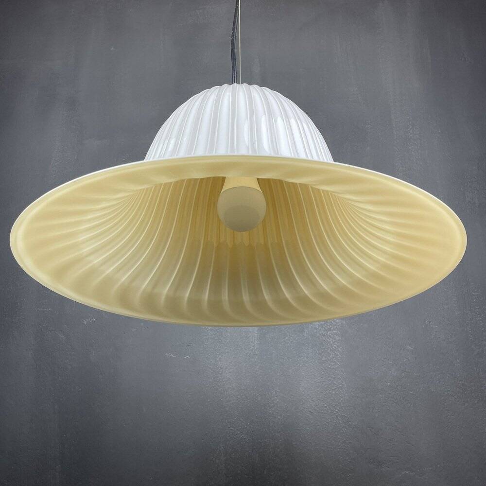 Vintage Murano glass tulip pendant lamp, Italy, 1970s.