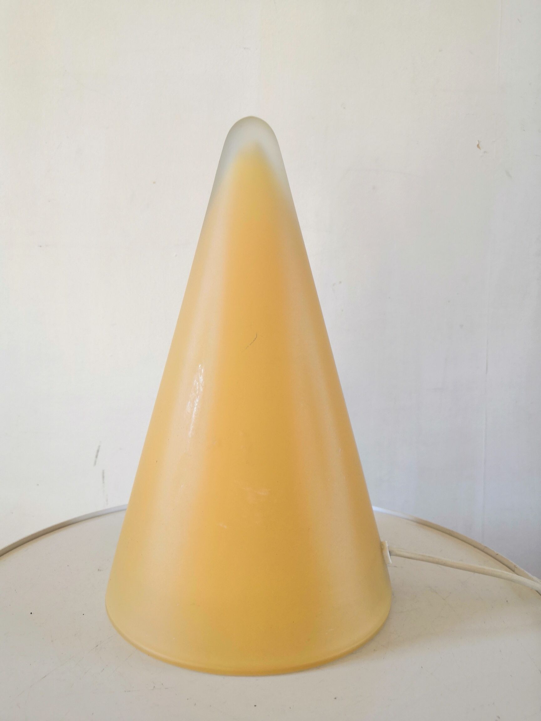 Teepee cone lamp design 70s - 80s
