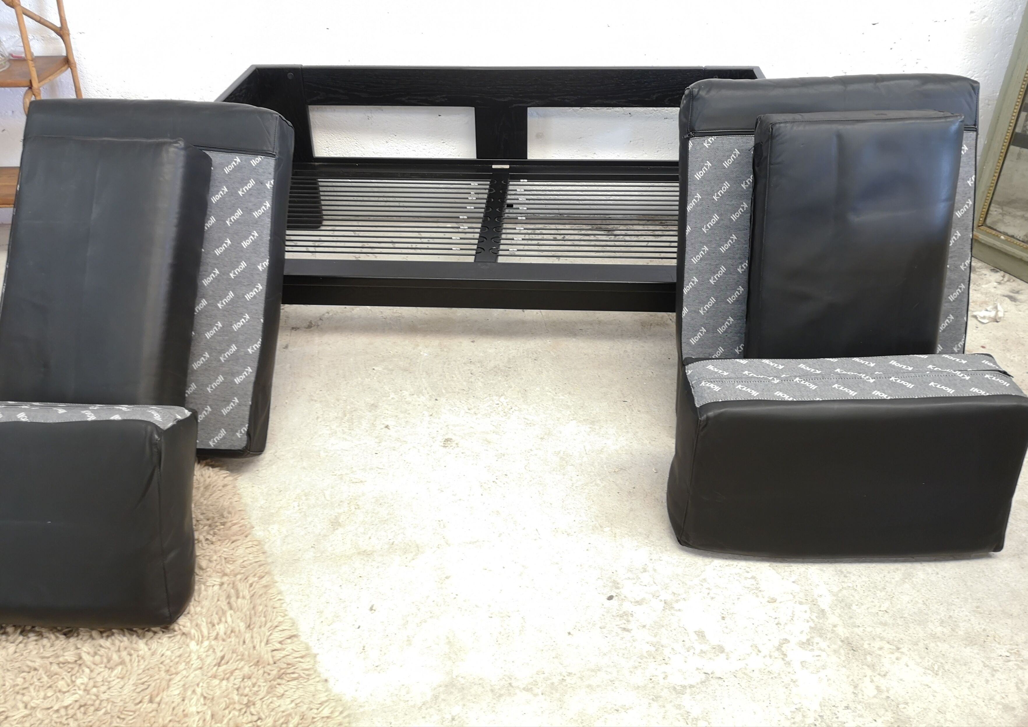 Bastiano by Afra and Tobia Scarpa edition Knoll 60s black leather sofa