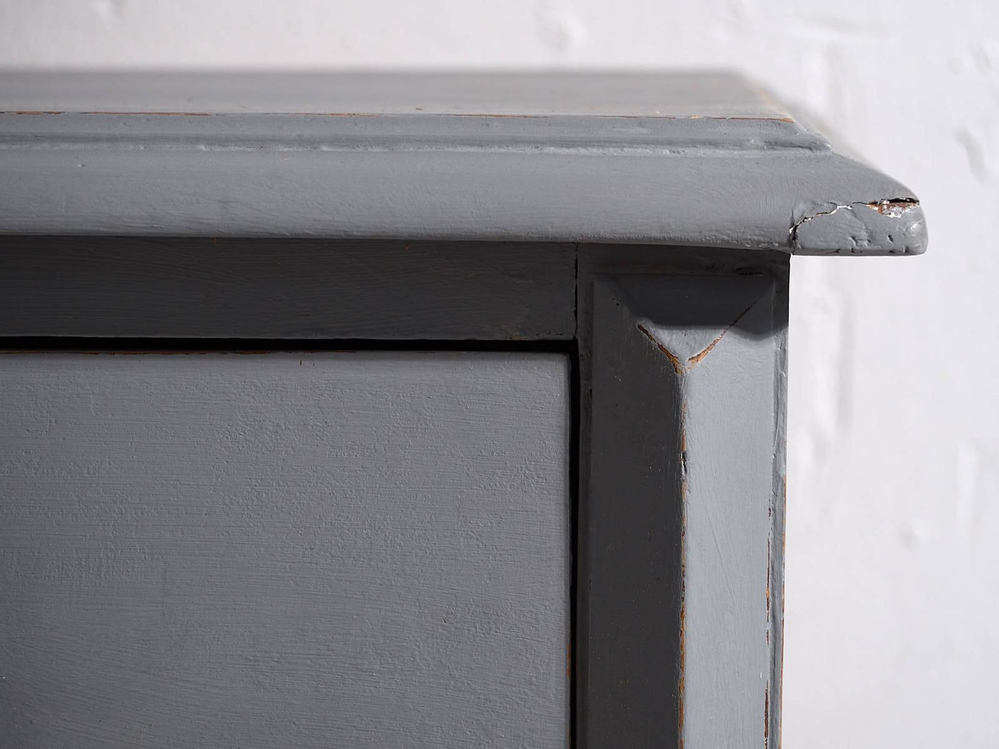 Old living room chest of drawers with two doors (circa 1920) #15