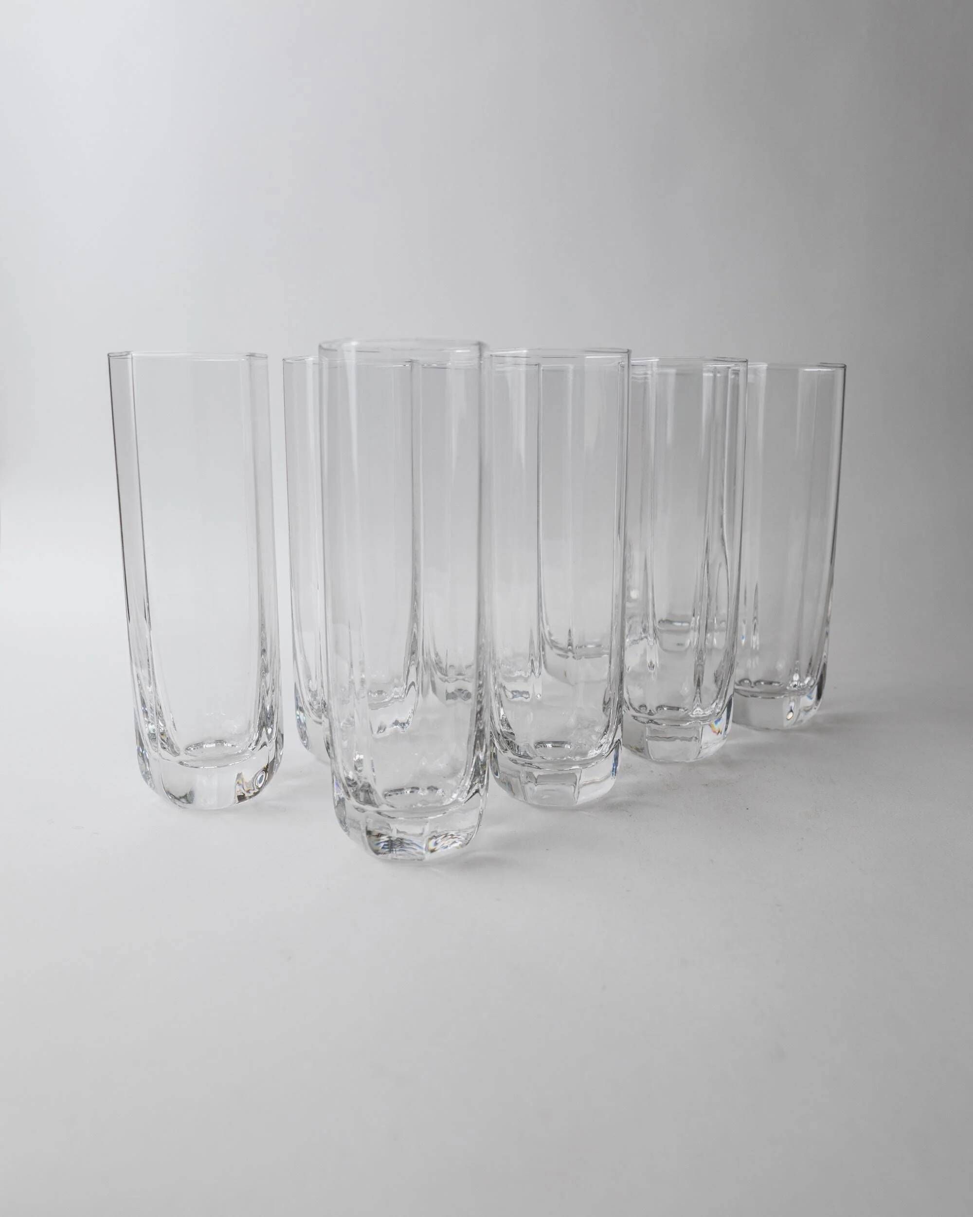 Vintage set of 9 Murano glasses from the 1980s, octagonal shape in art glass, classic Italian tableware.