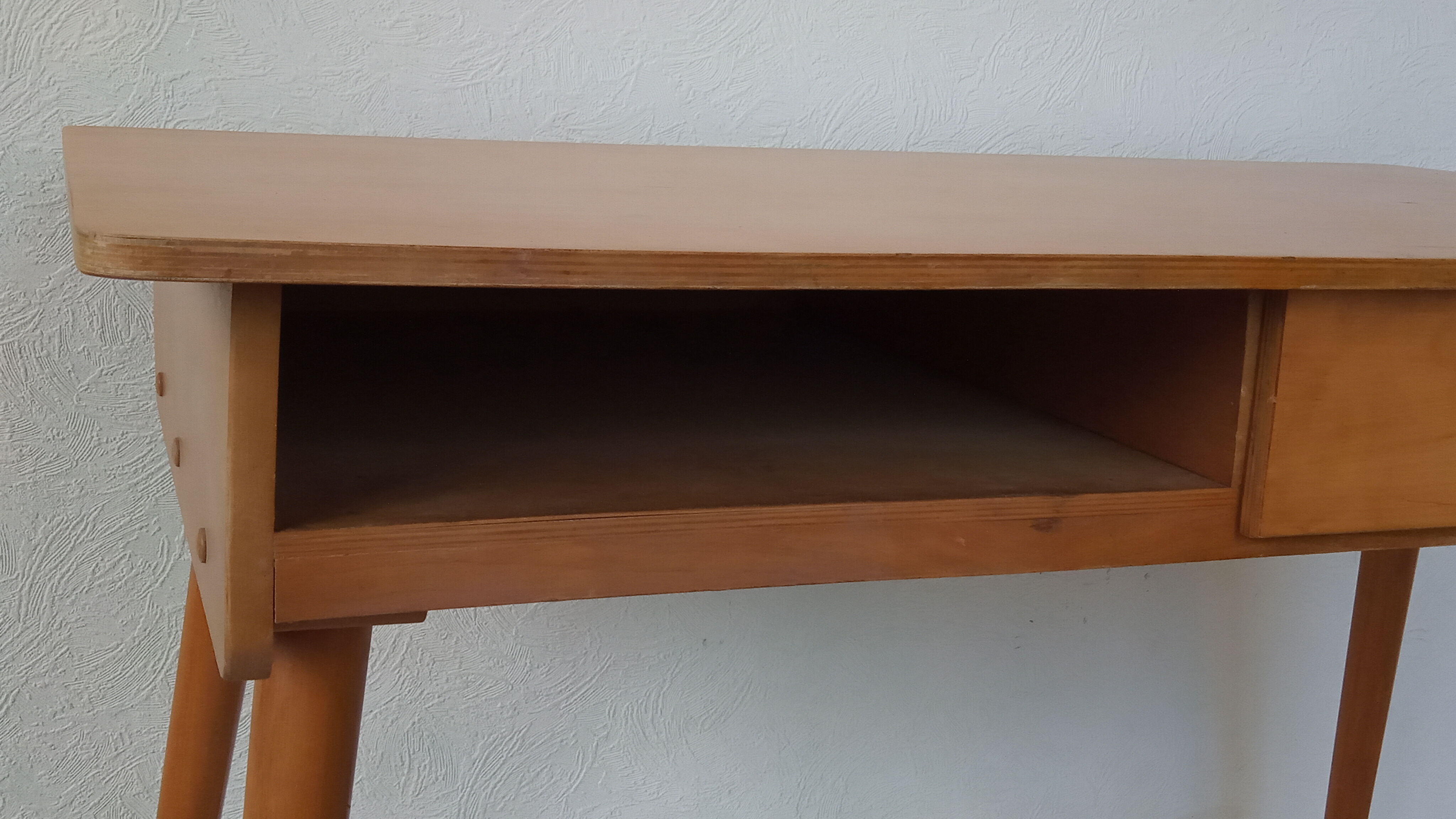 Bureau vintage pieds compas