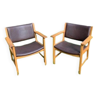 2 Hans Wegner armchairs model AP-50