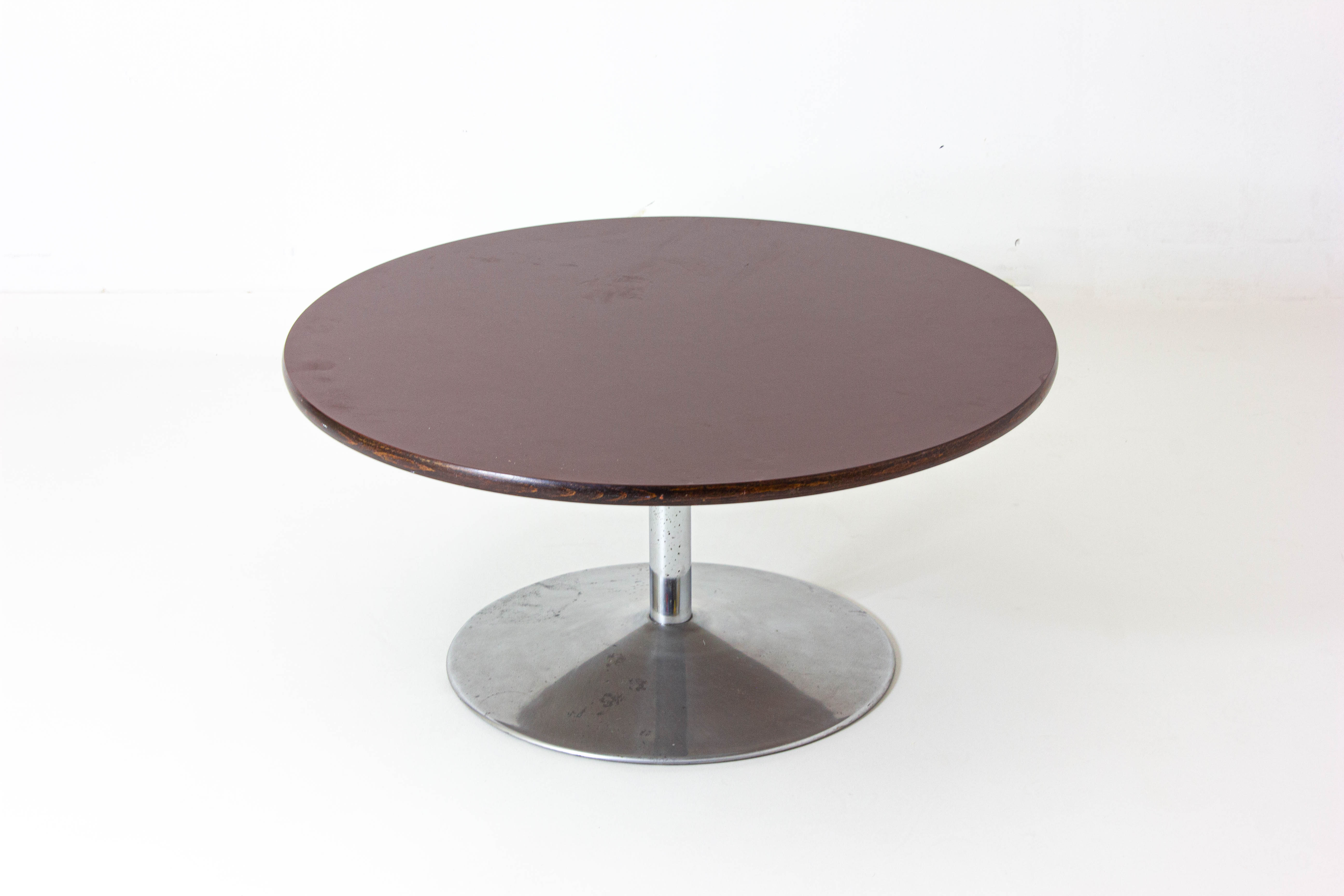 Round coffee table by Arne Jacobsen for Fritz Hansen, 1975