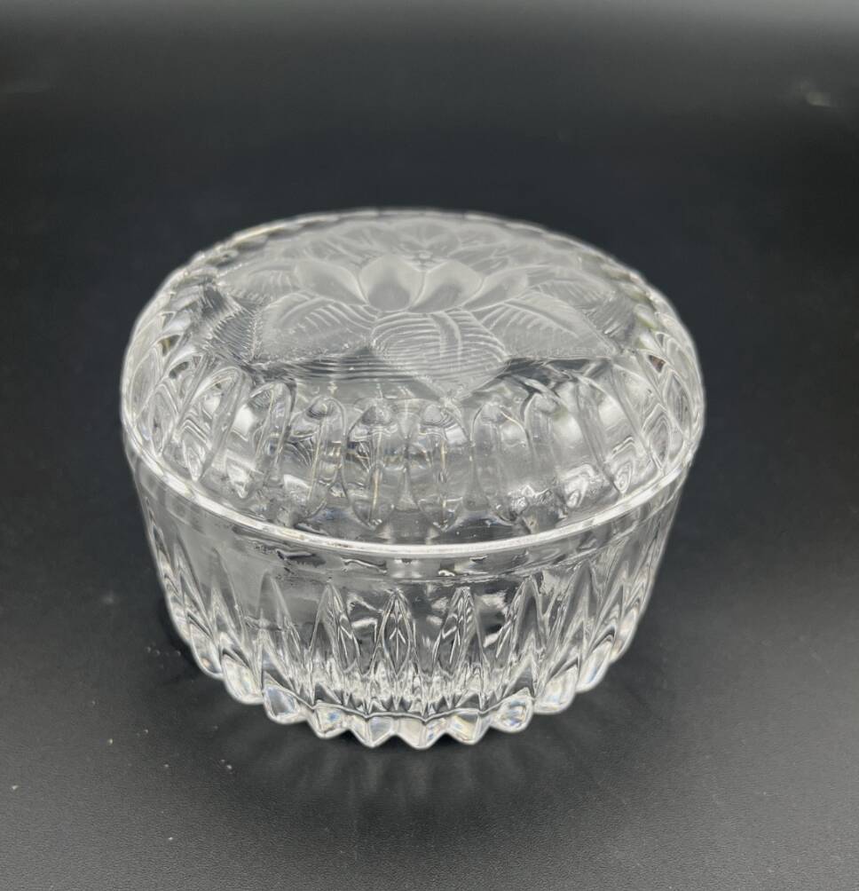 Small crystal candy box with floral decoration - 637002