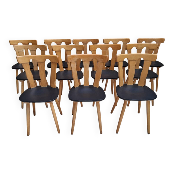 Lot de 12 chaises de bistrot