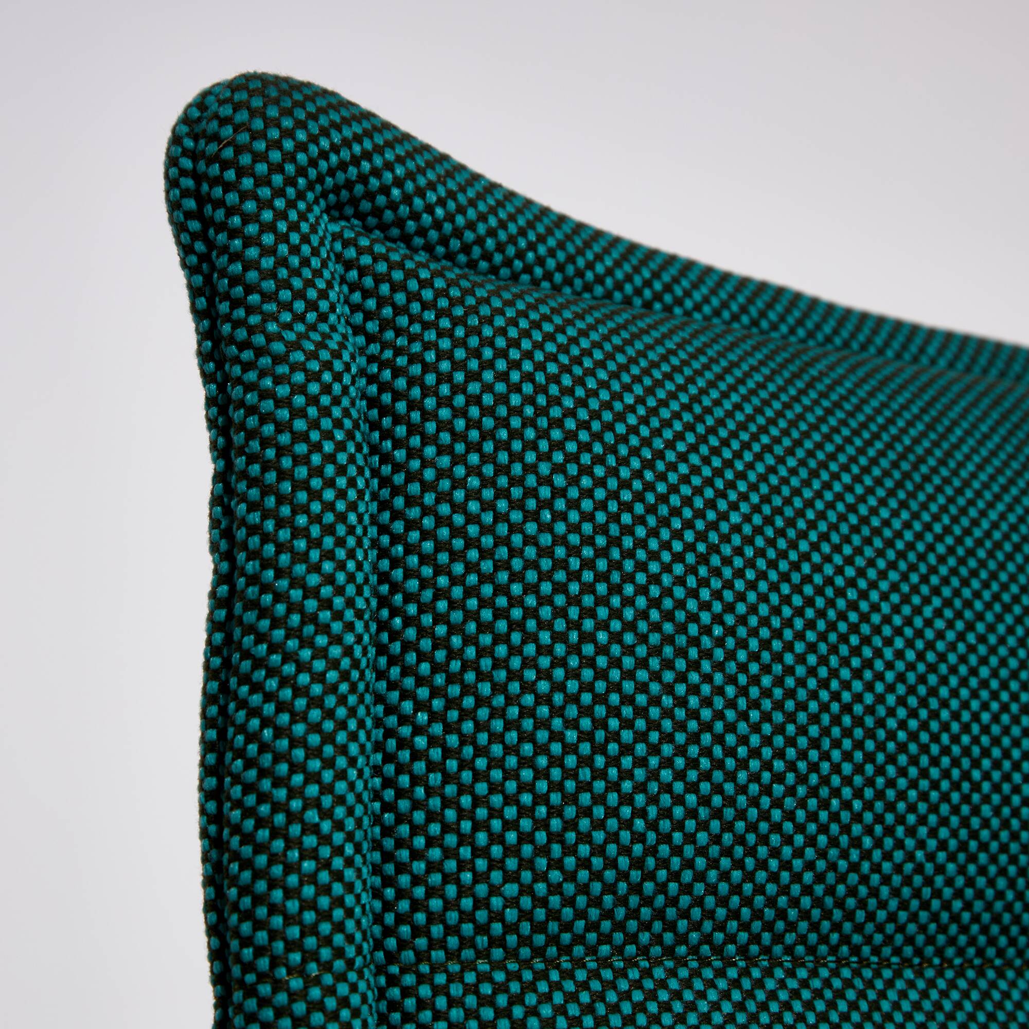Alcove Xtra High Three-Seater Sofa by Ronan & Erwan Bouroullec for Vitra (MK10756)