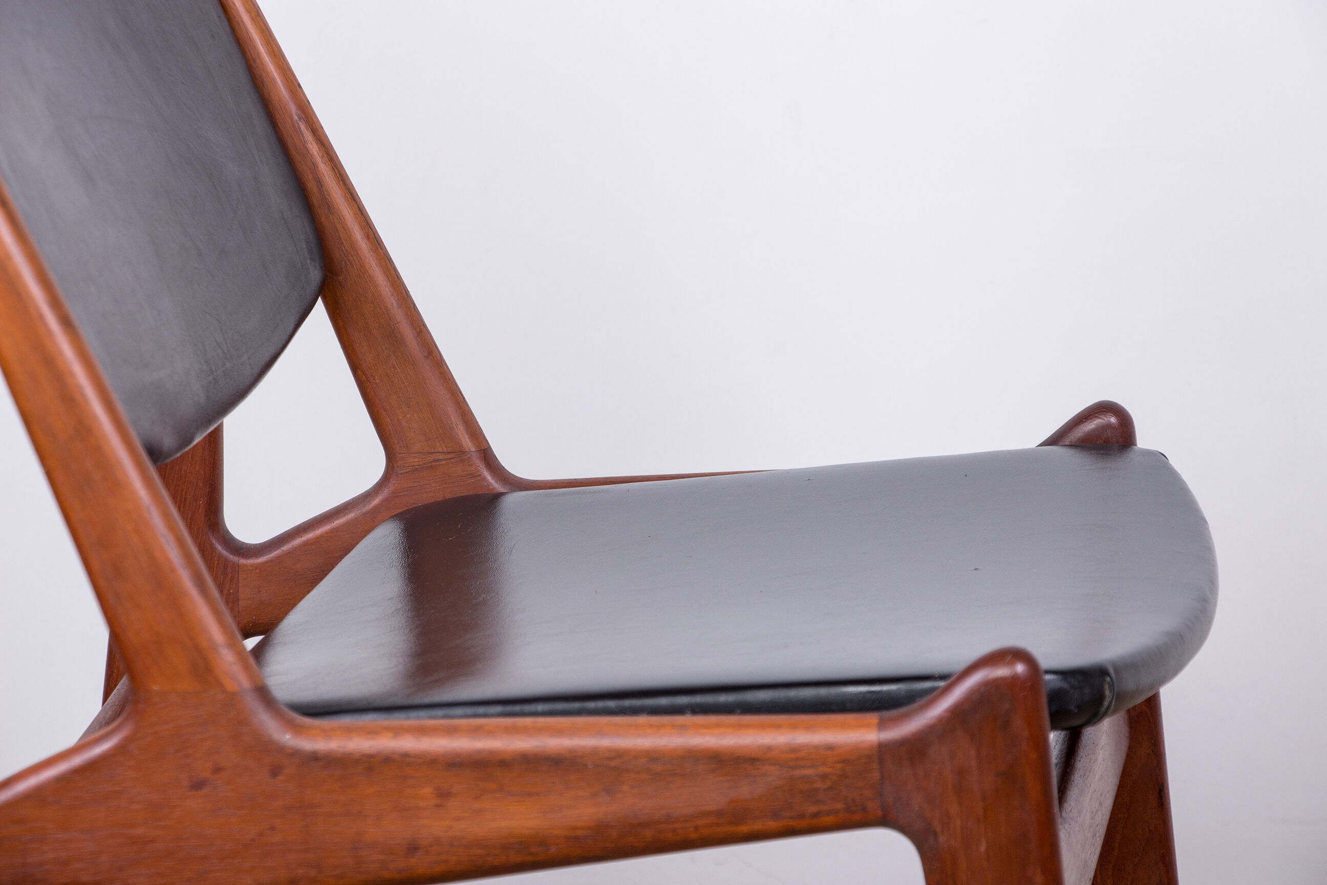 Suite of 4 chairs model "Ella" by Arne Vodder 1960