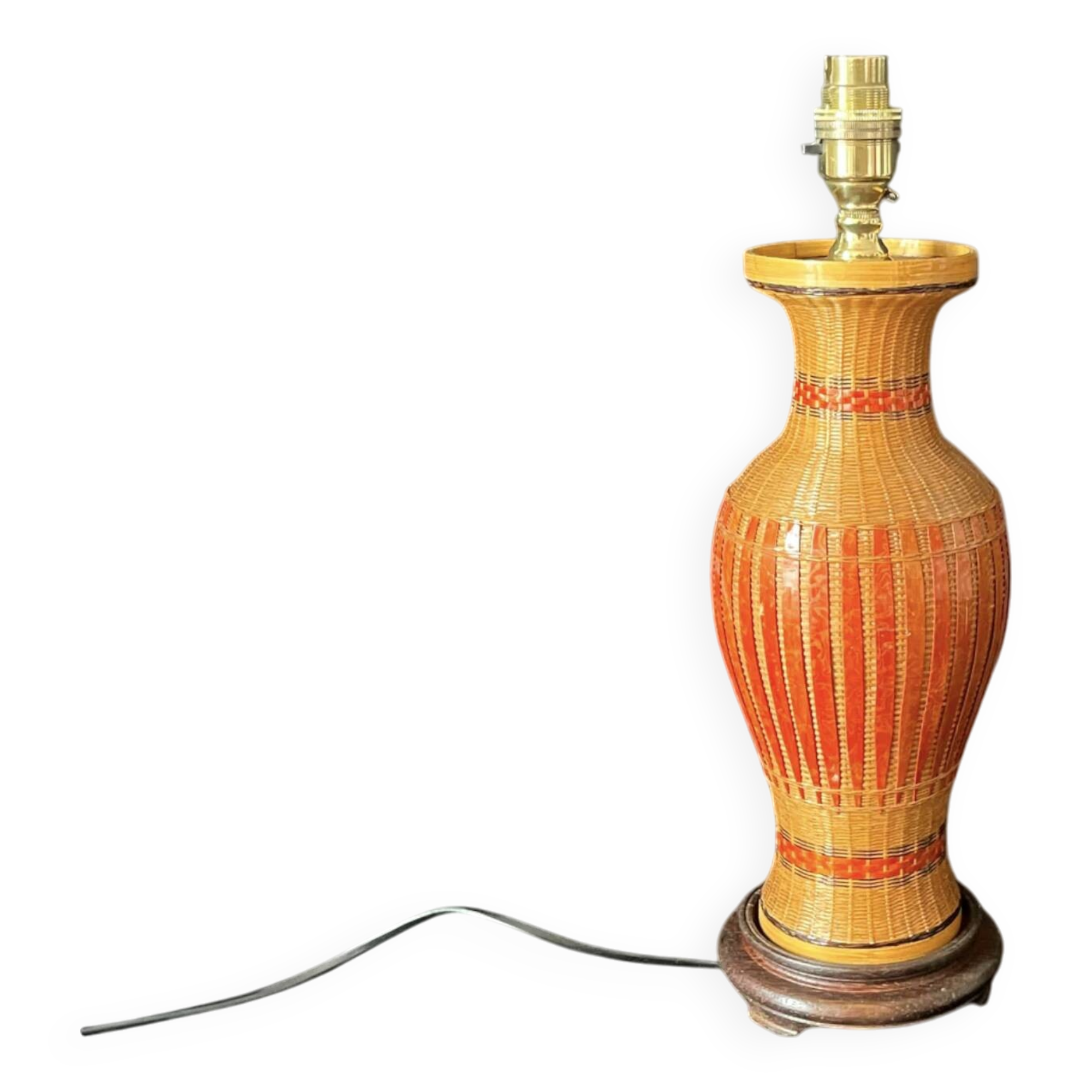 Vintage 1970s Chinese lamp base in woven bamboo on a porcelain vase