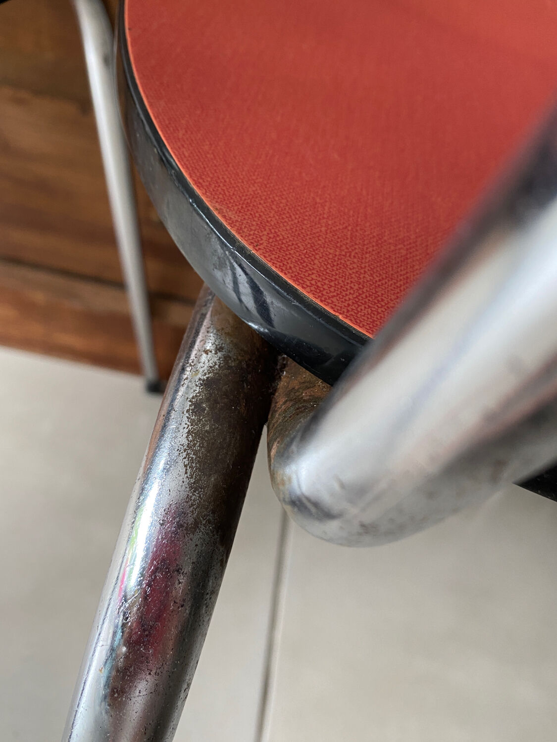 Set of 4 vintage red Formica chairs