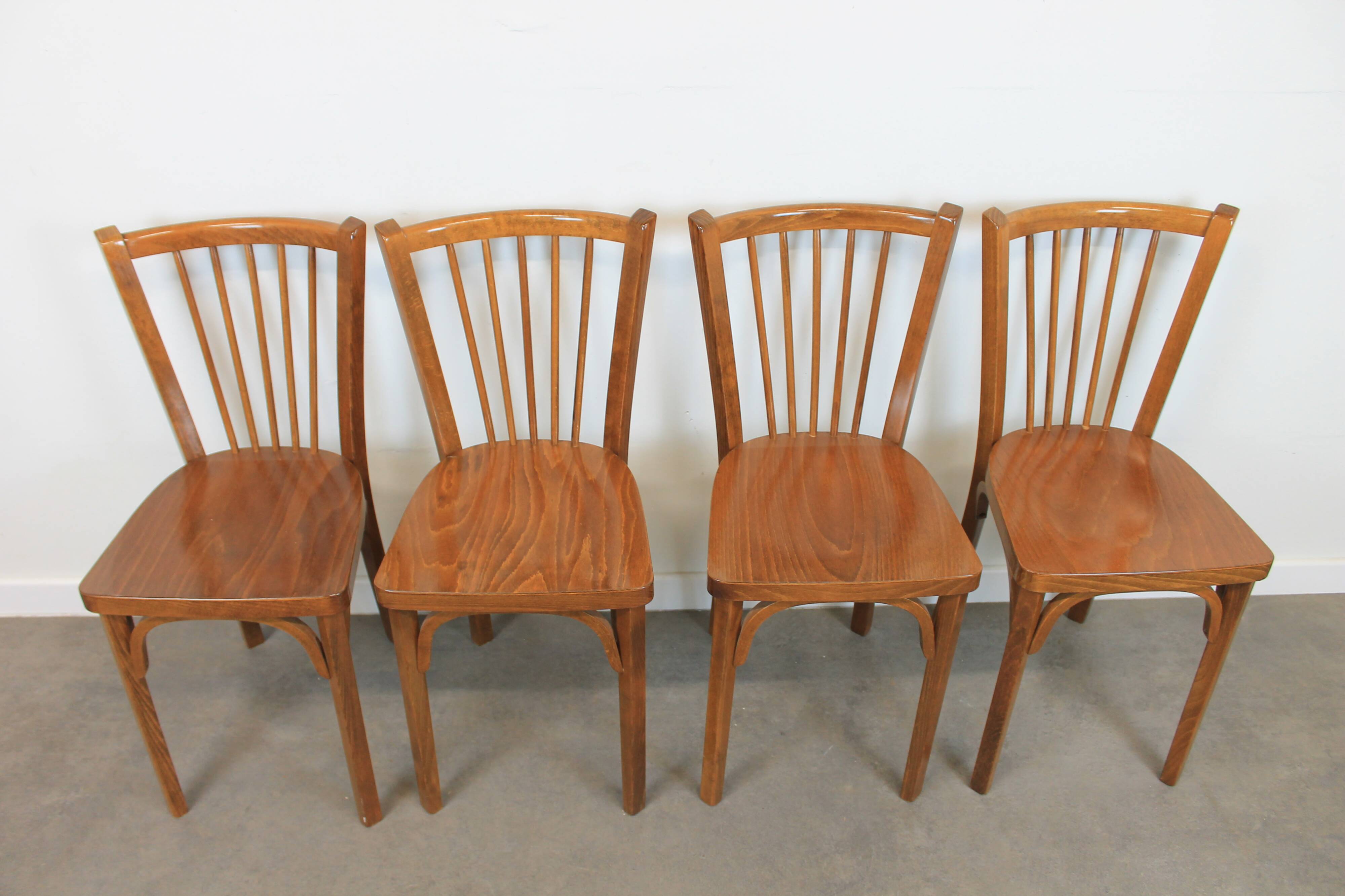 Set de 4 chaises bistrot Baumann n°56