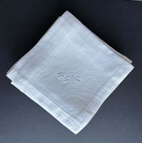 Ensemble de six serviettes de table en lin brodées