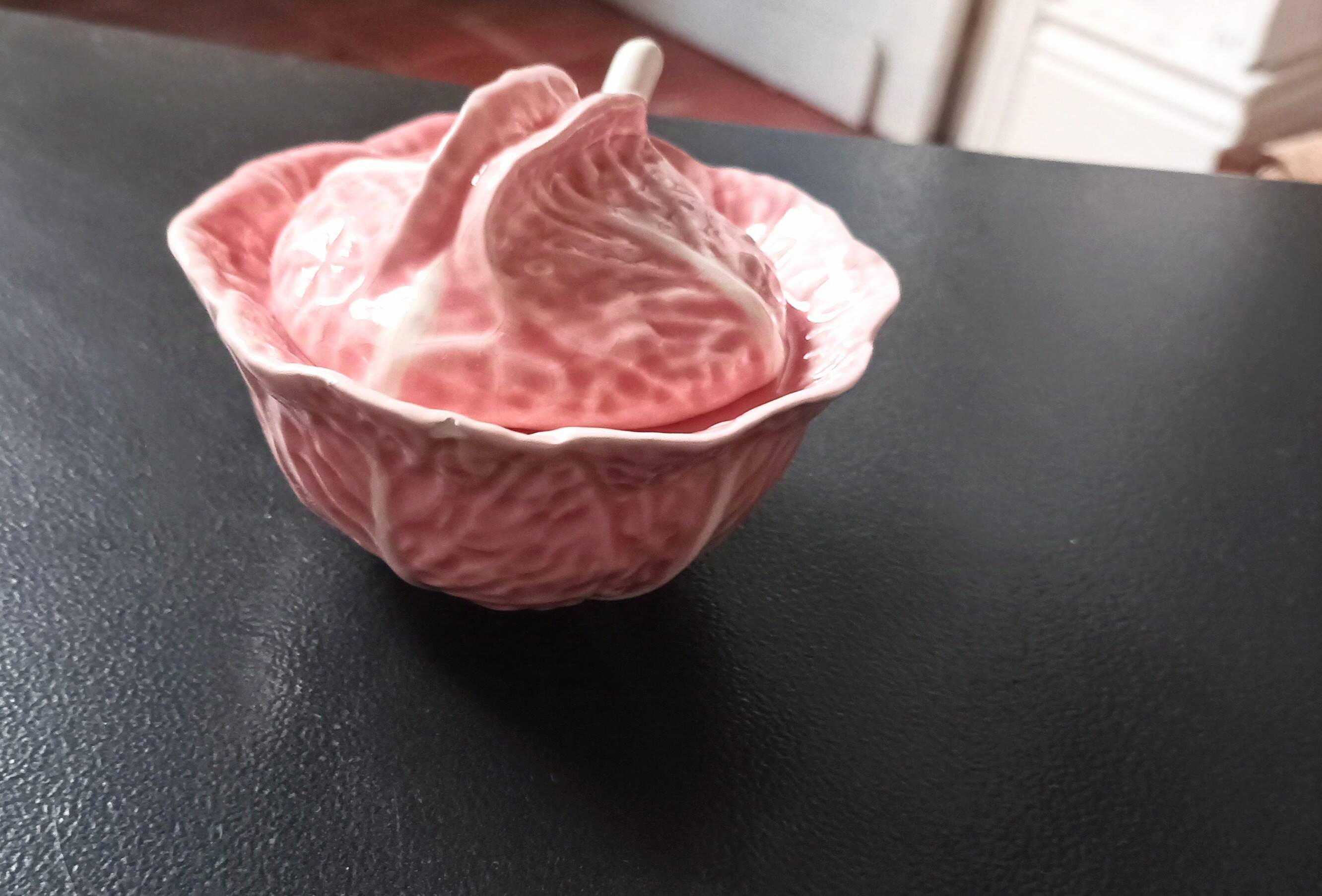 Pink slip mustard pot, Bordallo Pinheiro, Portugal