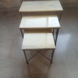 Nesting table