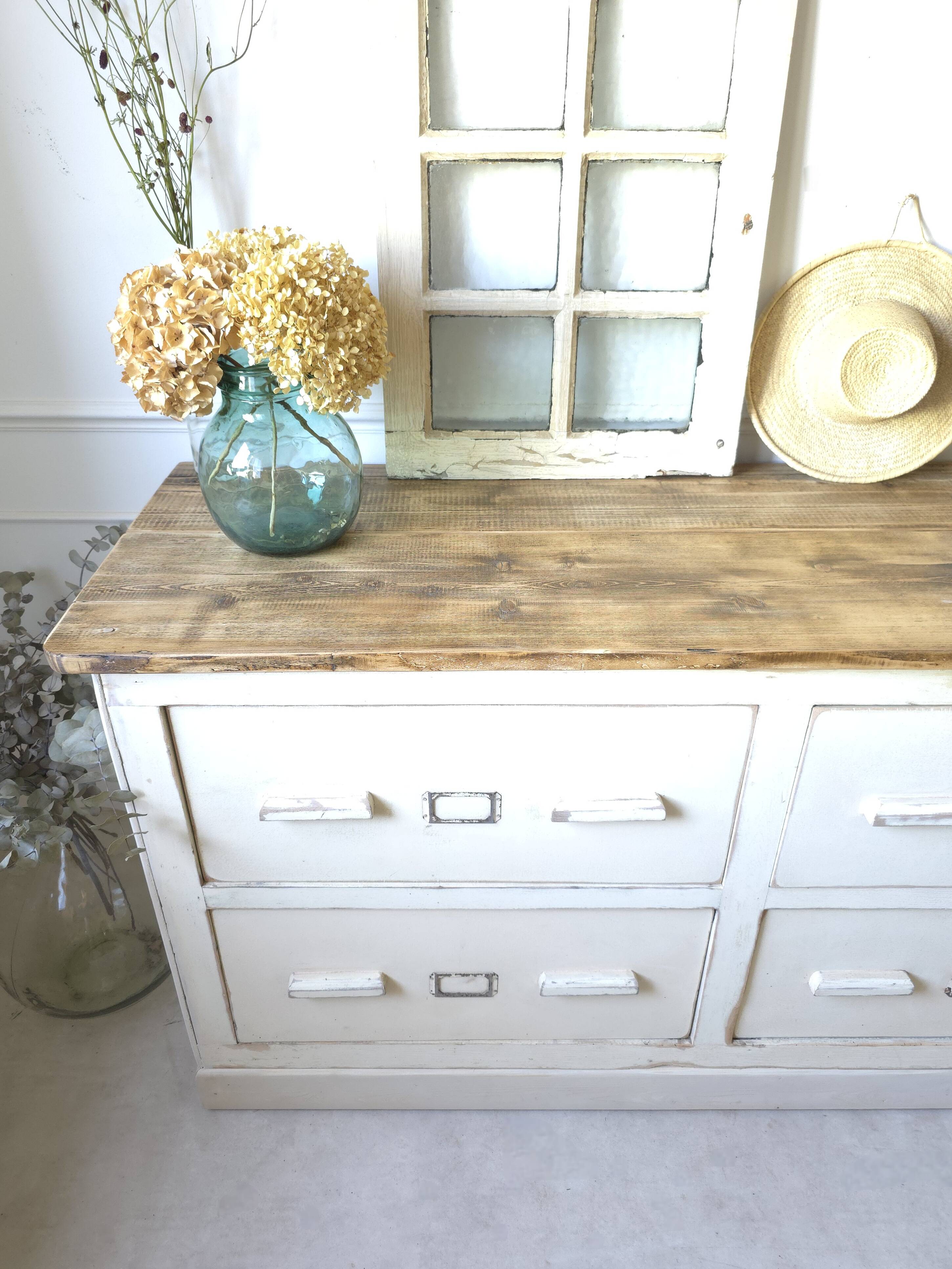 Trade furniture