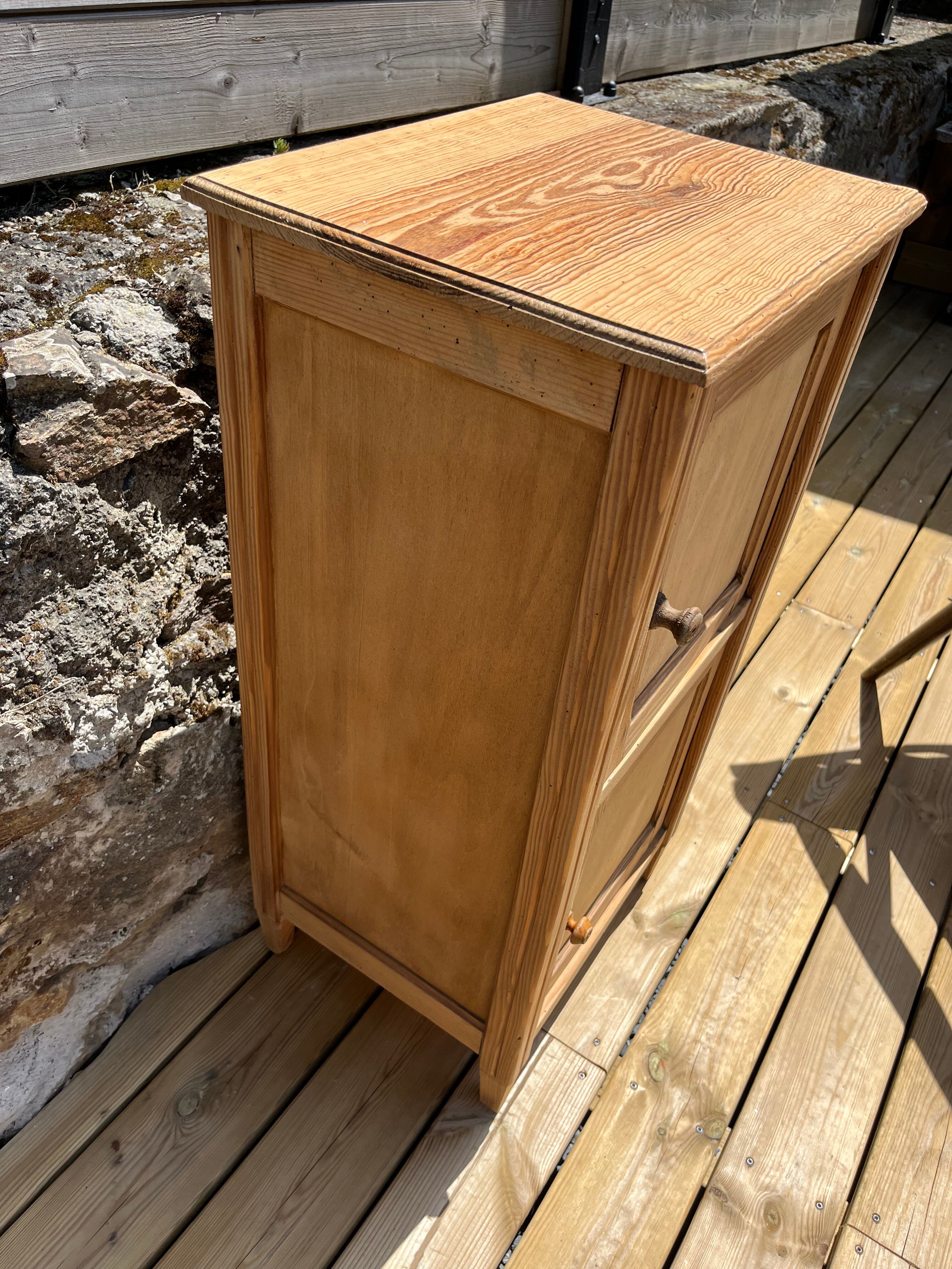 Meuble parisien vintage