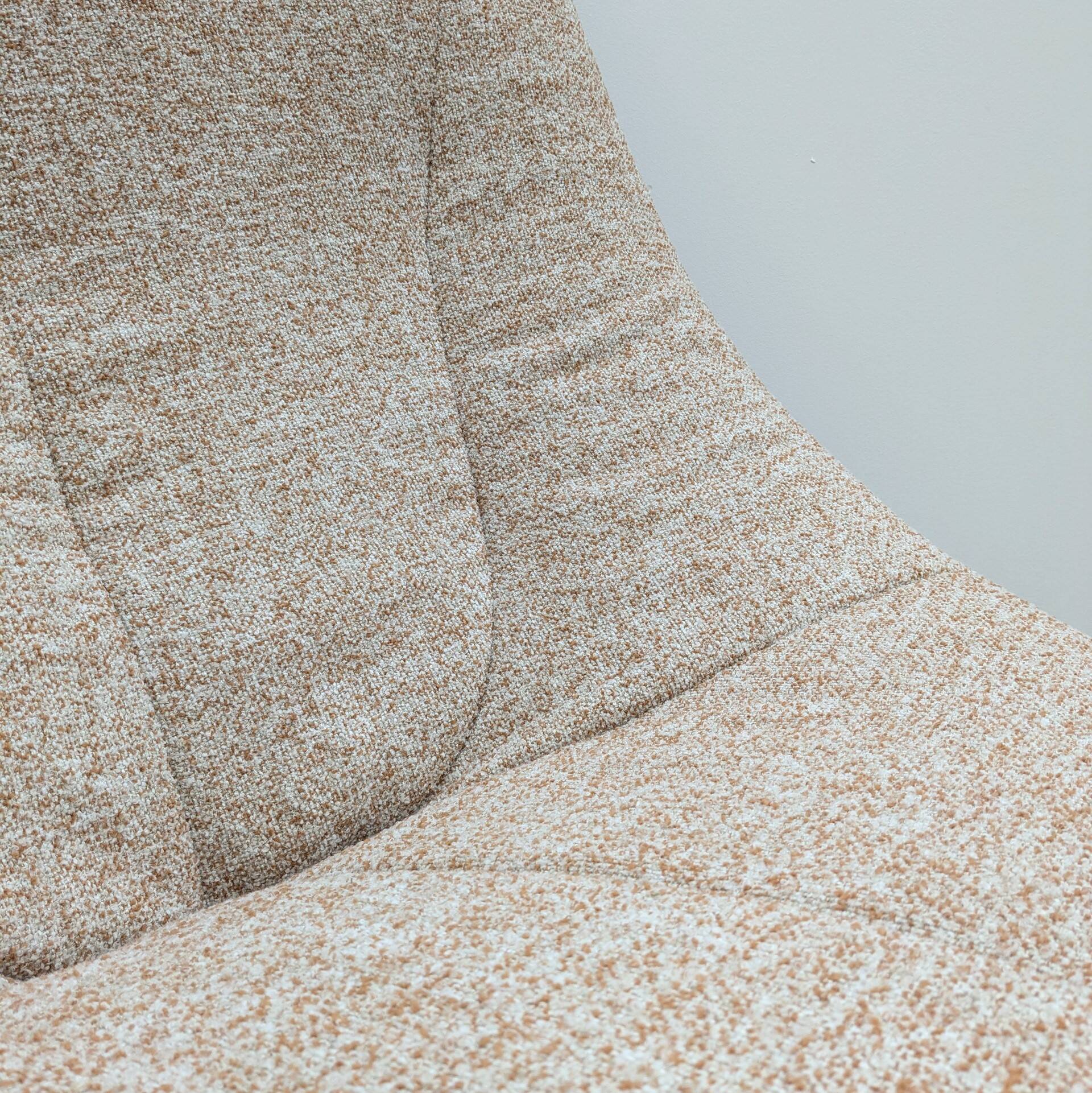 Anda armchair by Pierre Paulin published by Ligne Roset