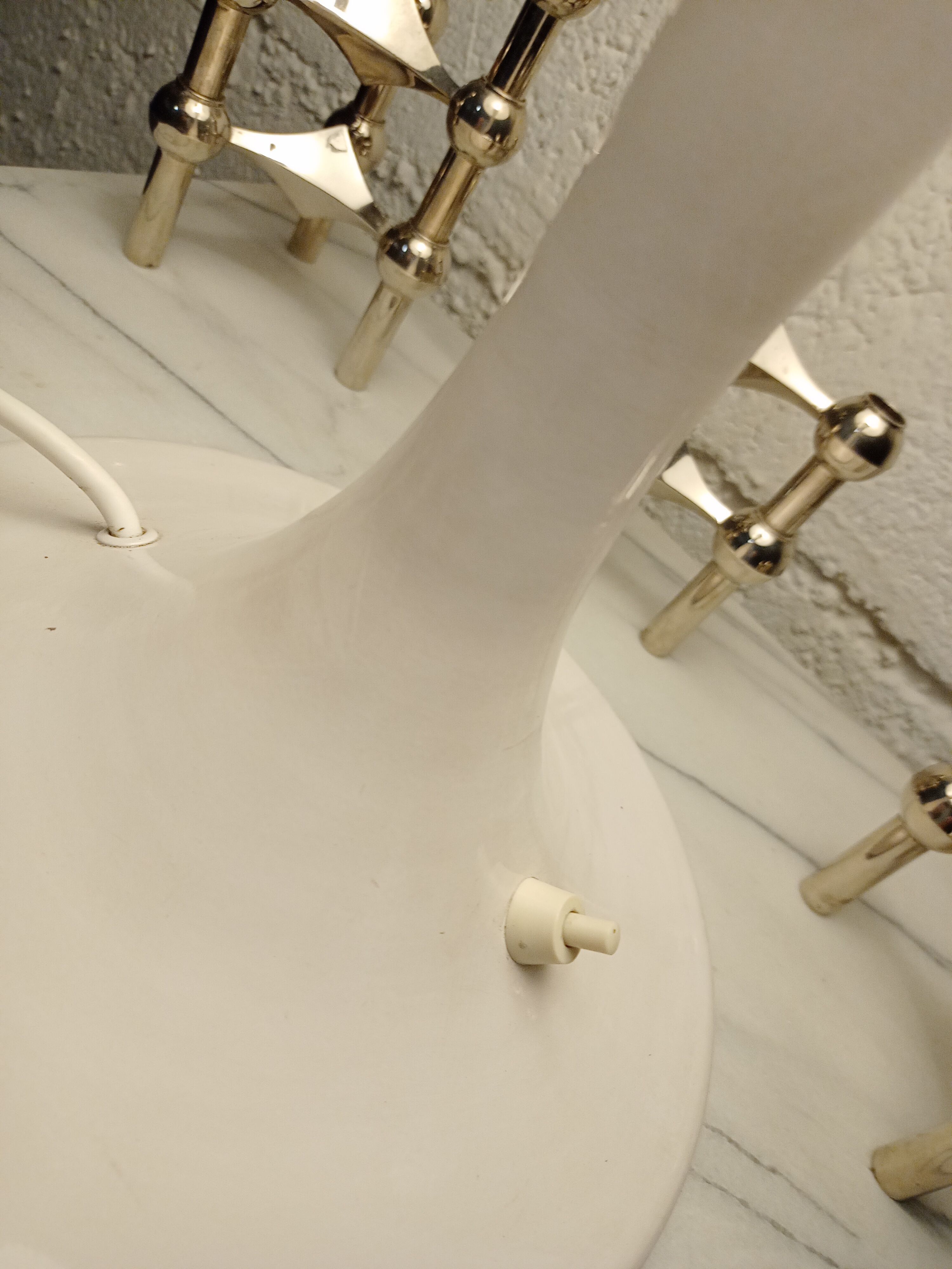 Mushroom lamp design of the 70s