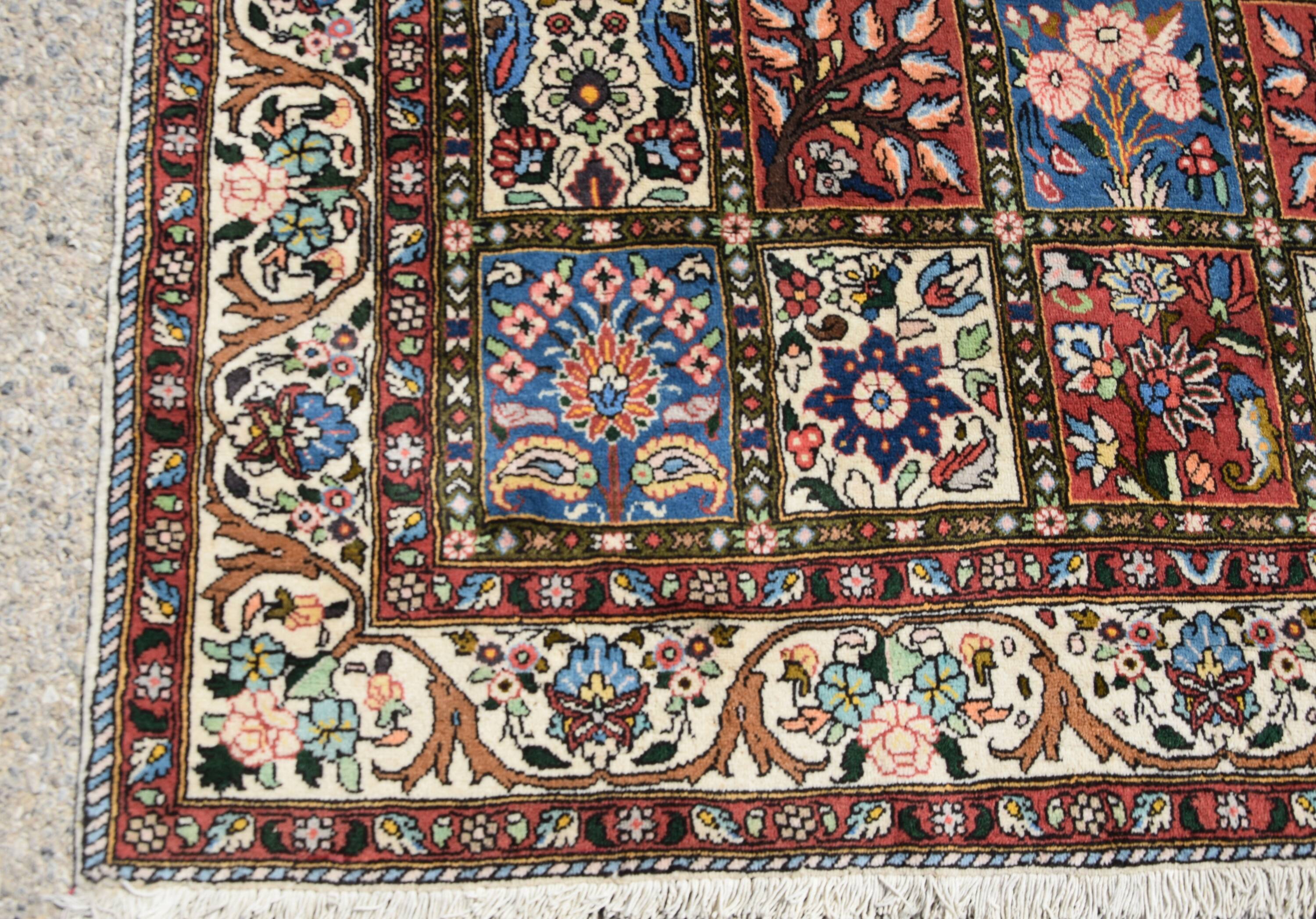 Oriental Persian Rug Iran Bakthiar Chaleshotor: 1.60 X 2.40 Meters