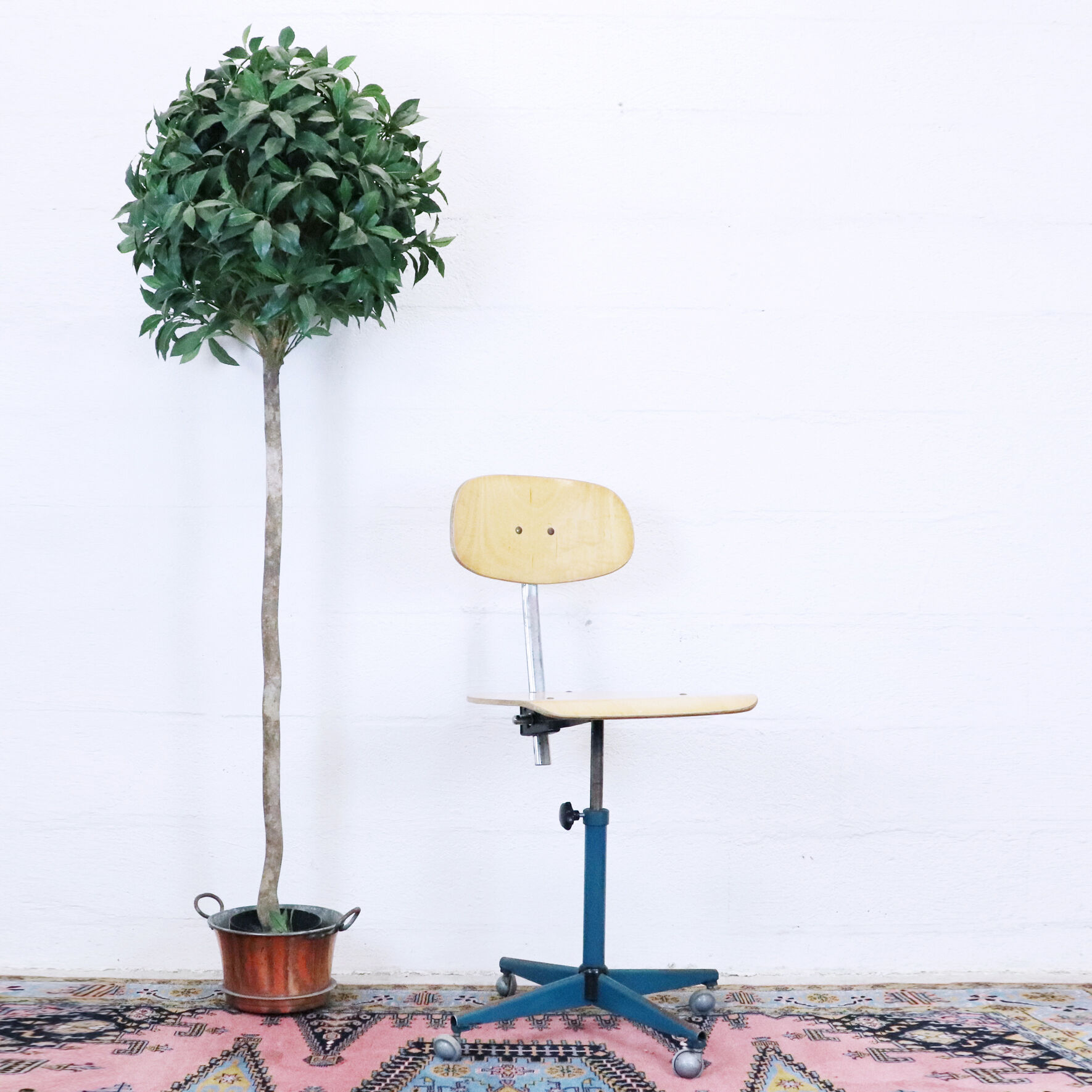 Roulette rotary architect chair