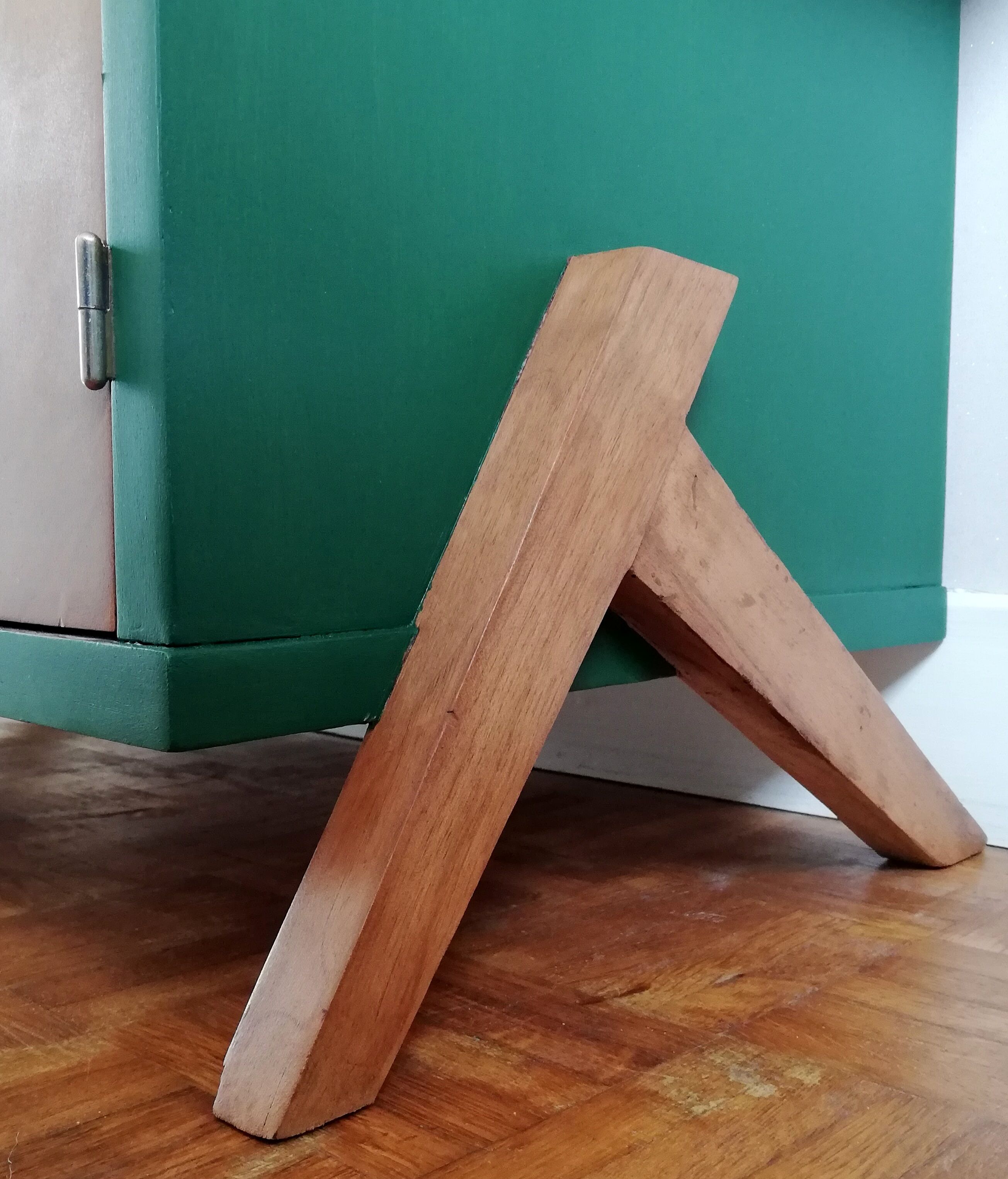 Art Deco bar furniture revisited