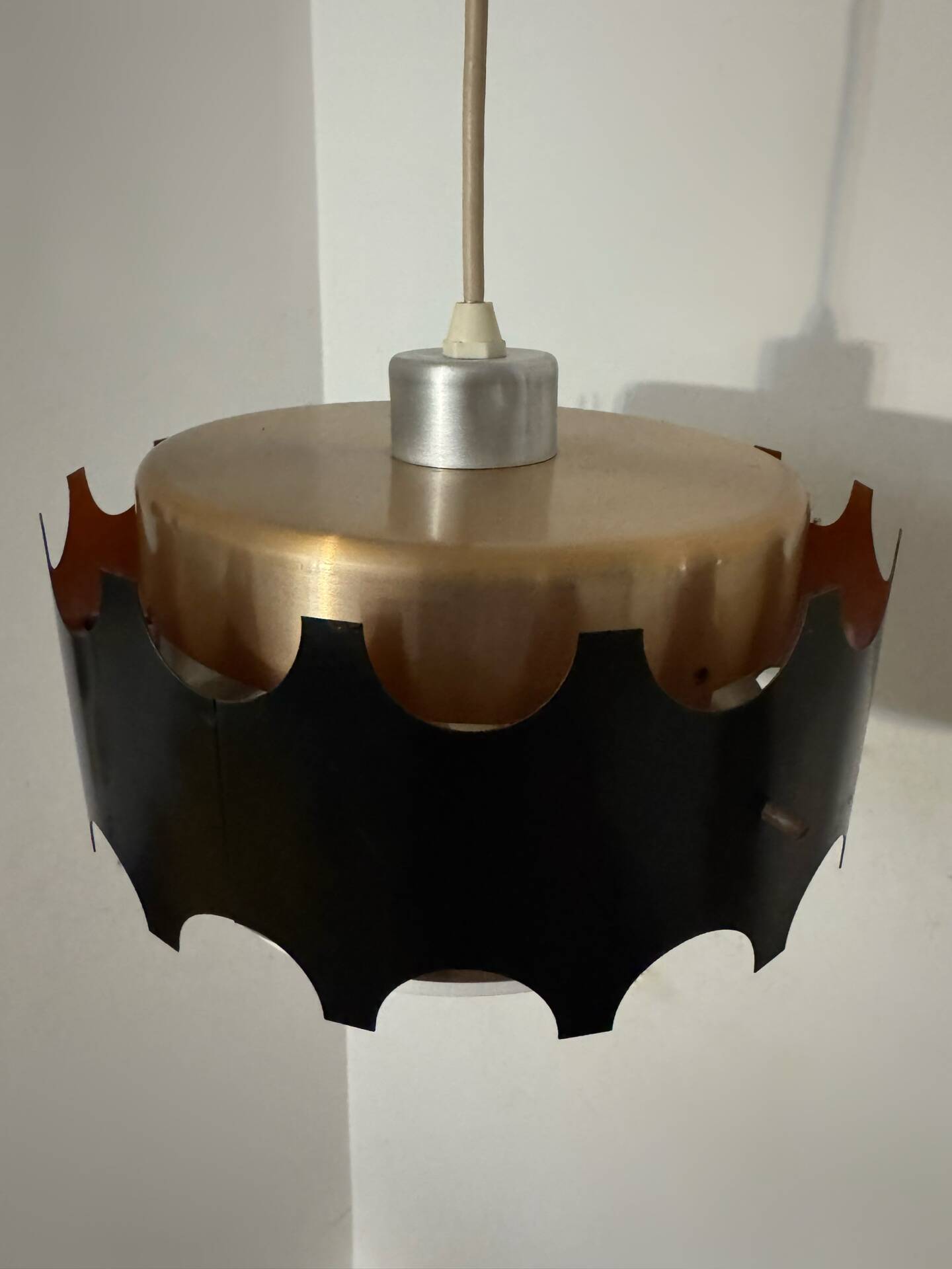 Suspension design 1960s black and copper